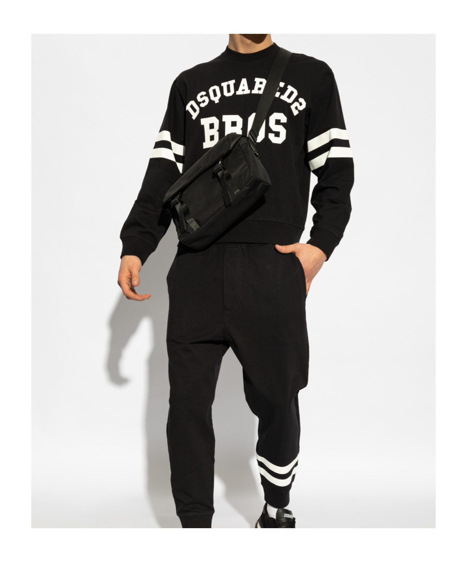 Dsquared2 Logo Sweater In Black