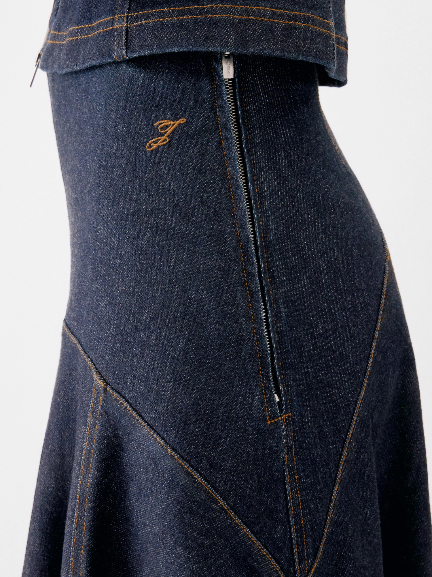 Jacquemus Flared Denim Skirt In Blue