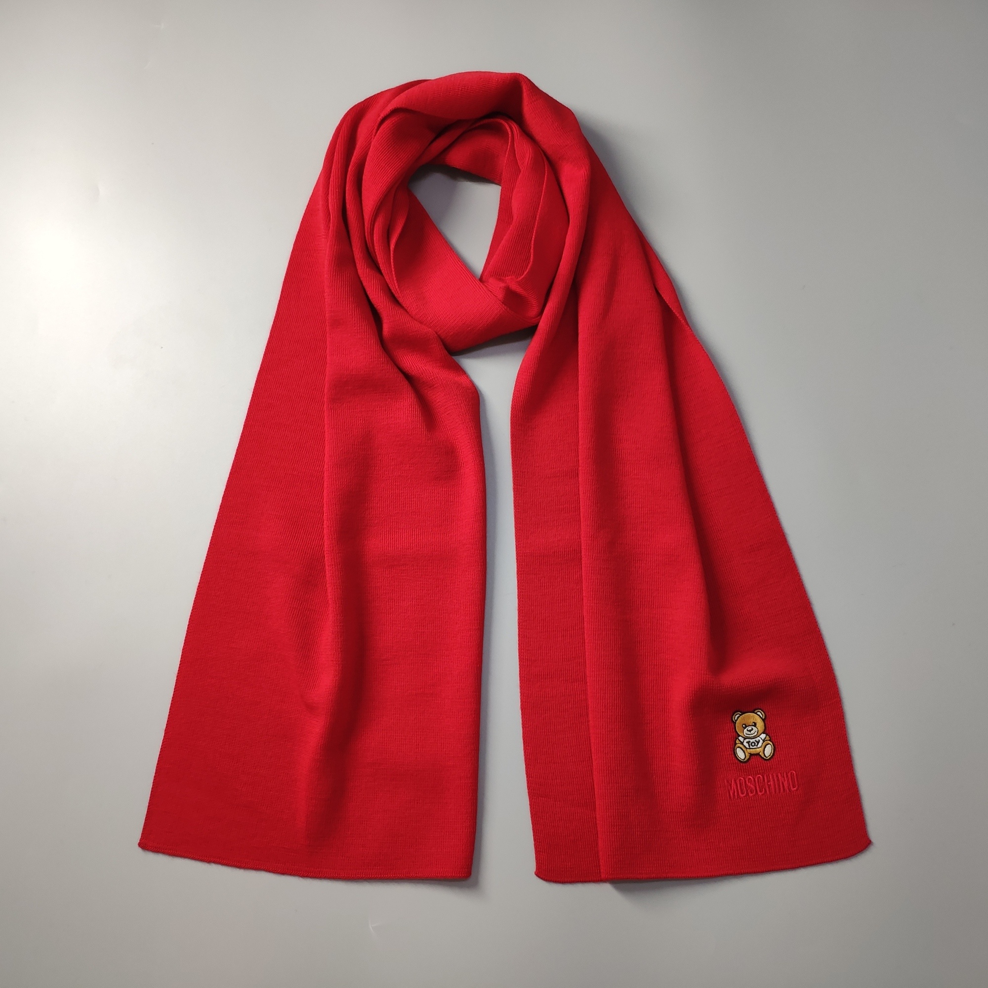 Moschino Bear Logo Scarf In Red