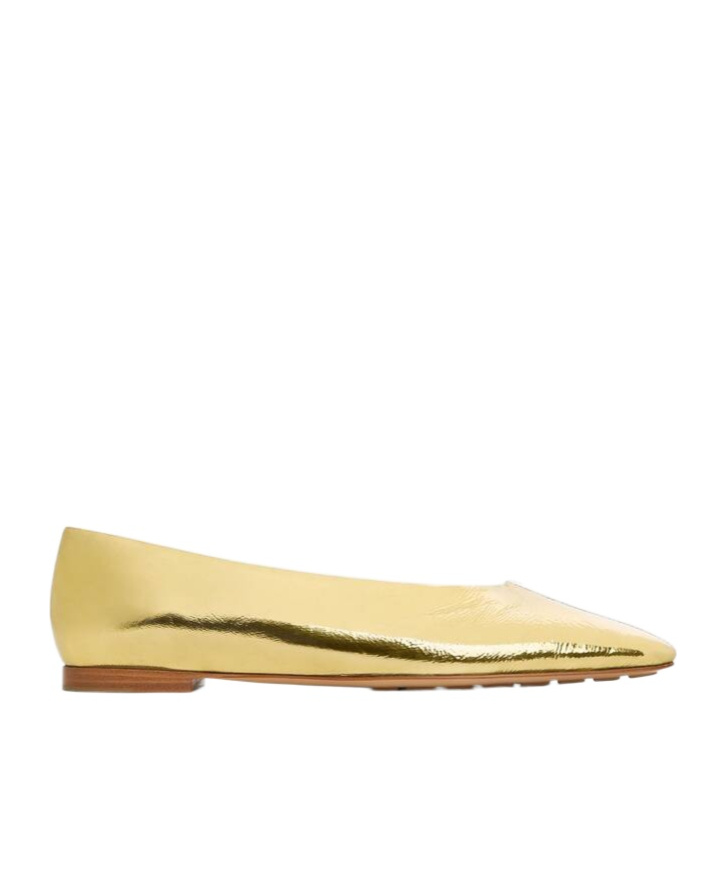 Bottega Veneta Reflective Goatskin Sofia Ballet Flats In Nude