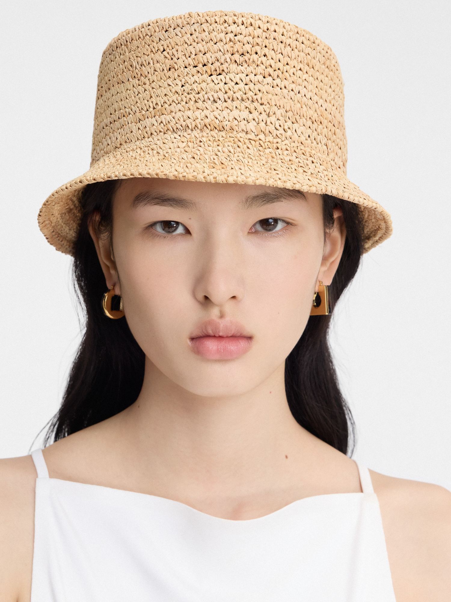 Jacquemus Le Bob Pesco Raffia Effect Bucket Hat In Nude