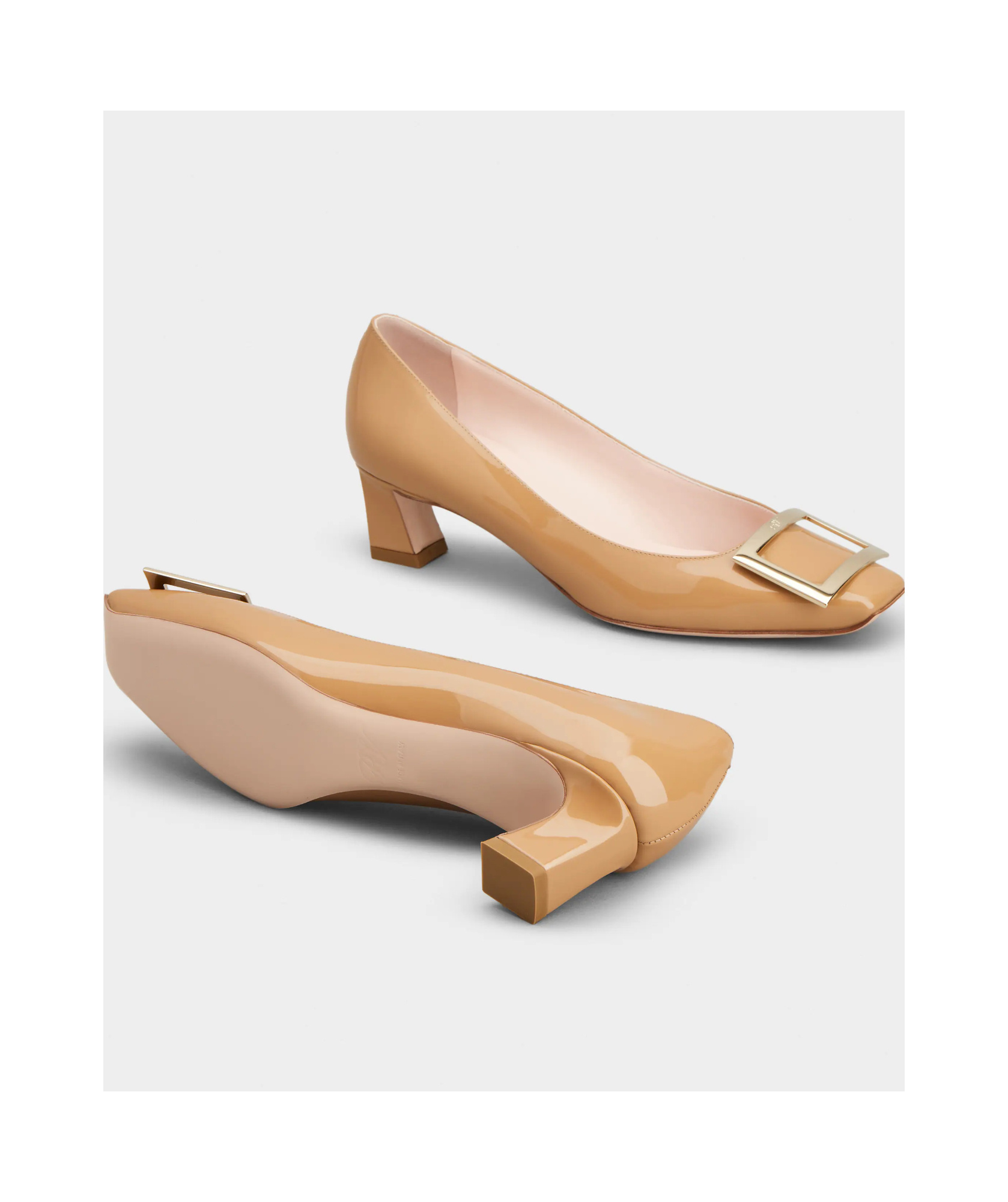 Roger Vivier Belle Vivier 45 Metal Buckle Pumps In Patent Leather In Nude