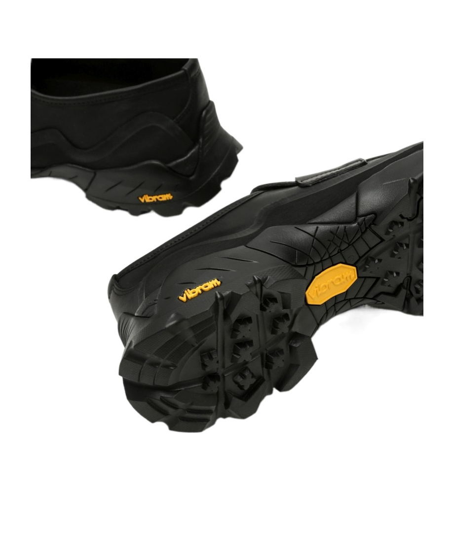 Roa Round-headed Love Shoes In Black