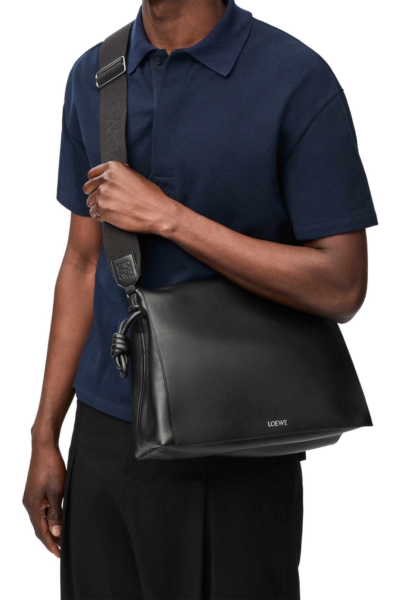 Loewe Flamenco Logo Printed Shoulder Bag In Black