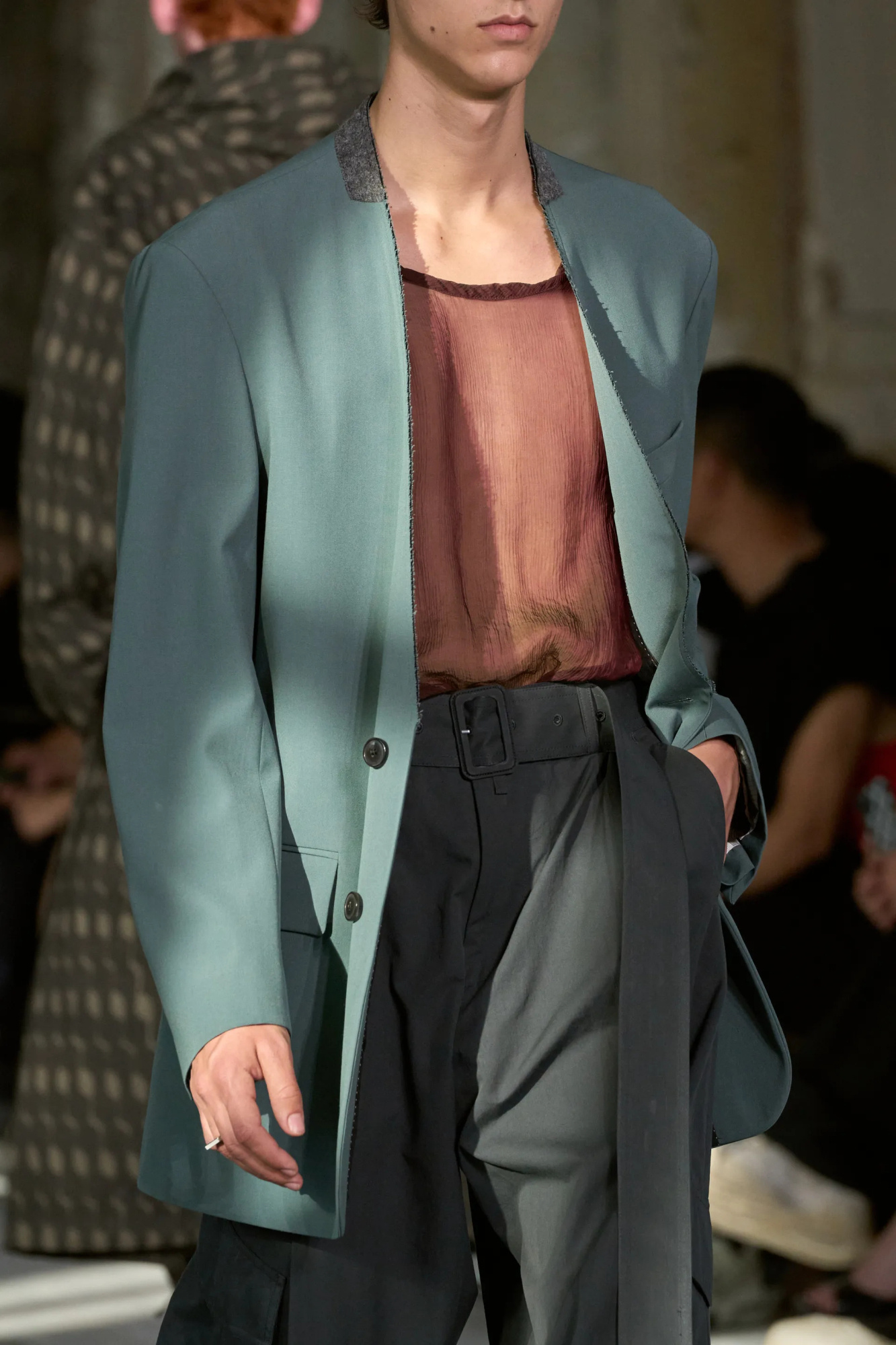 Dries Van Noten Single-row Suit Coat In Green