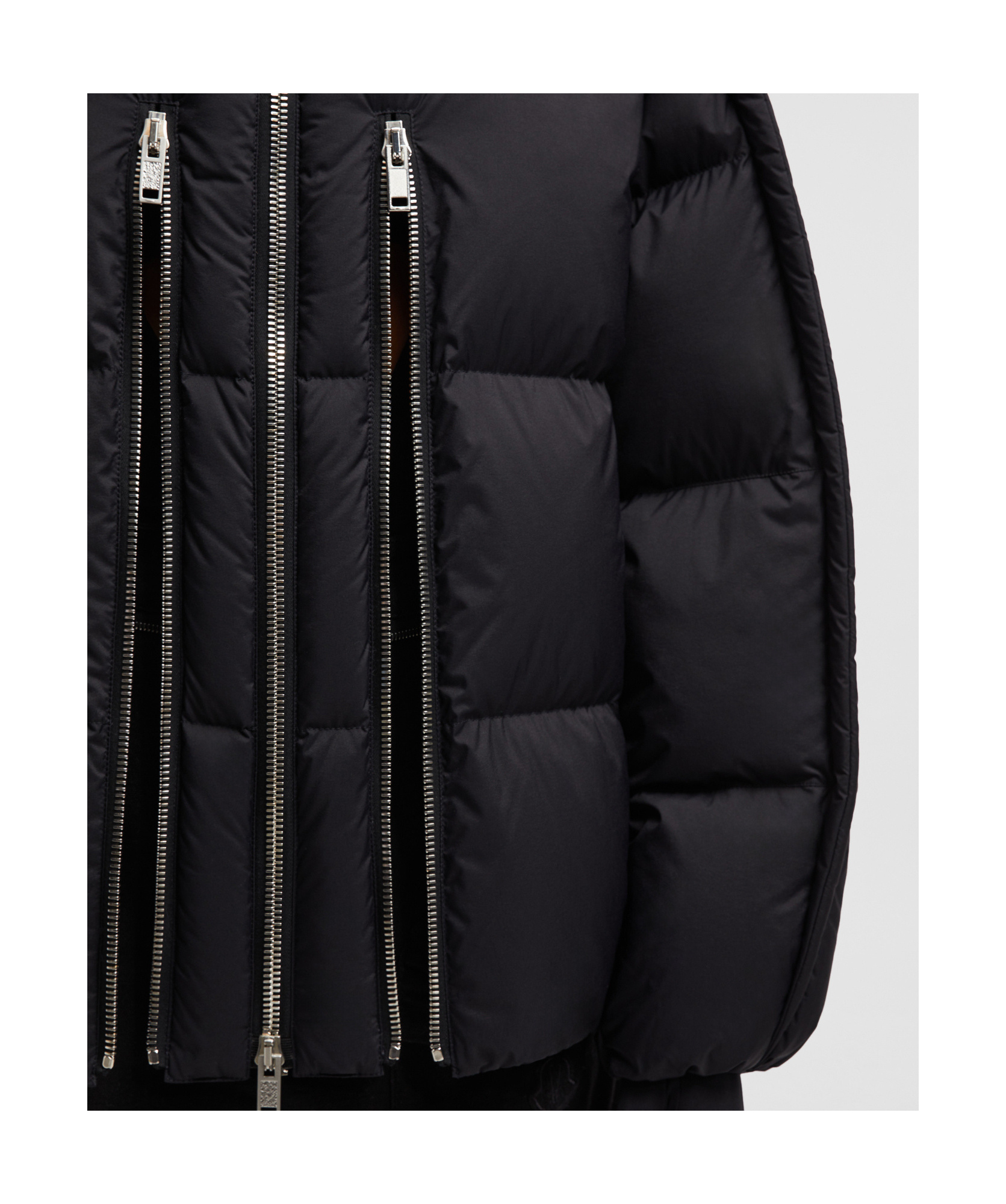 Moncler X Willow Smith Jayel Short Down Jacket In Black