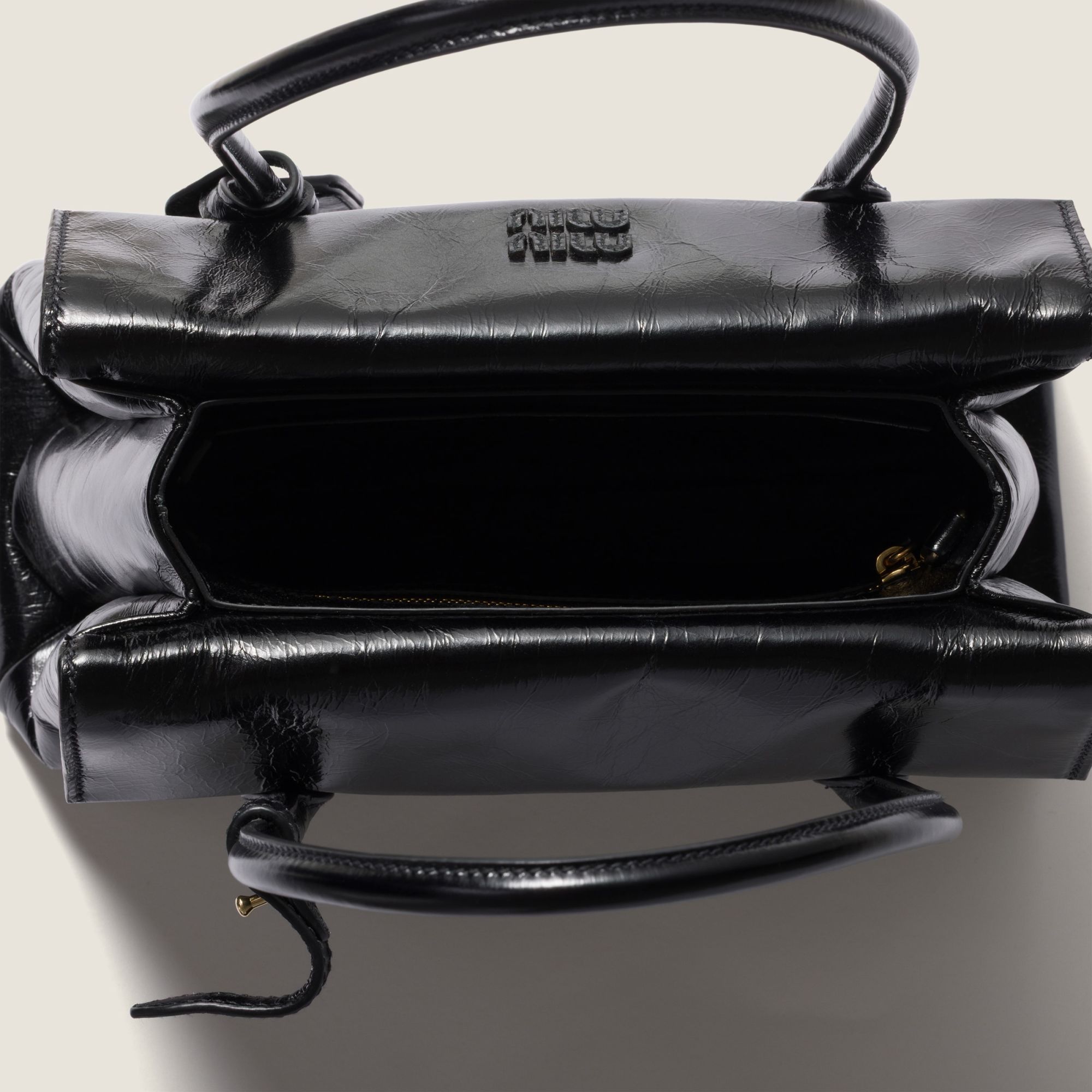 Miu Miu Solitaire Shiny Shoulder Bag In Black