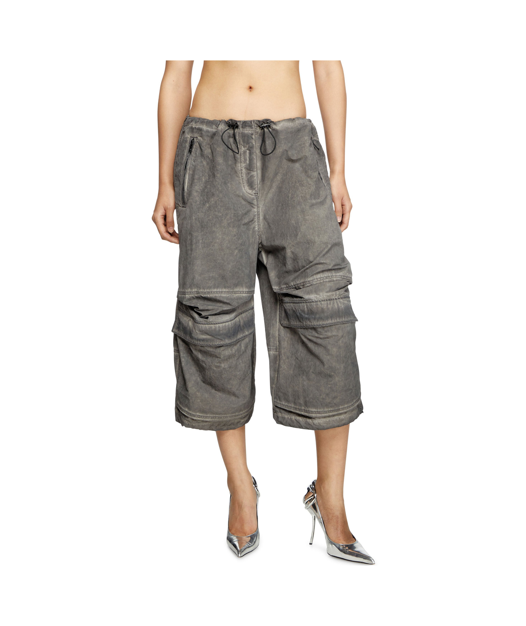 Diesel Gray P-dayetz-short-fem-q3 Trousers In Grey
