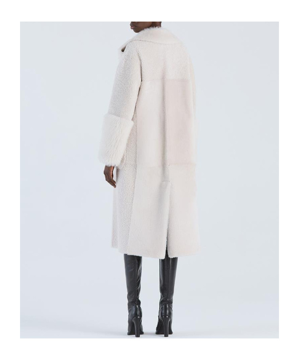 Desa 1972 Robe Coat In White