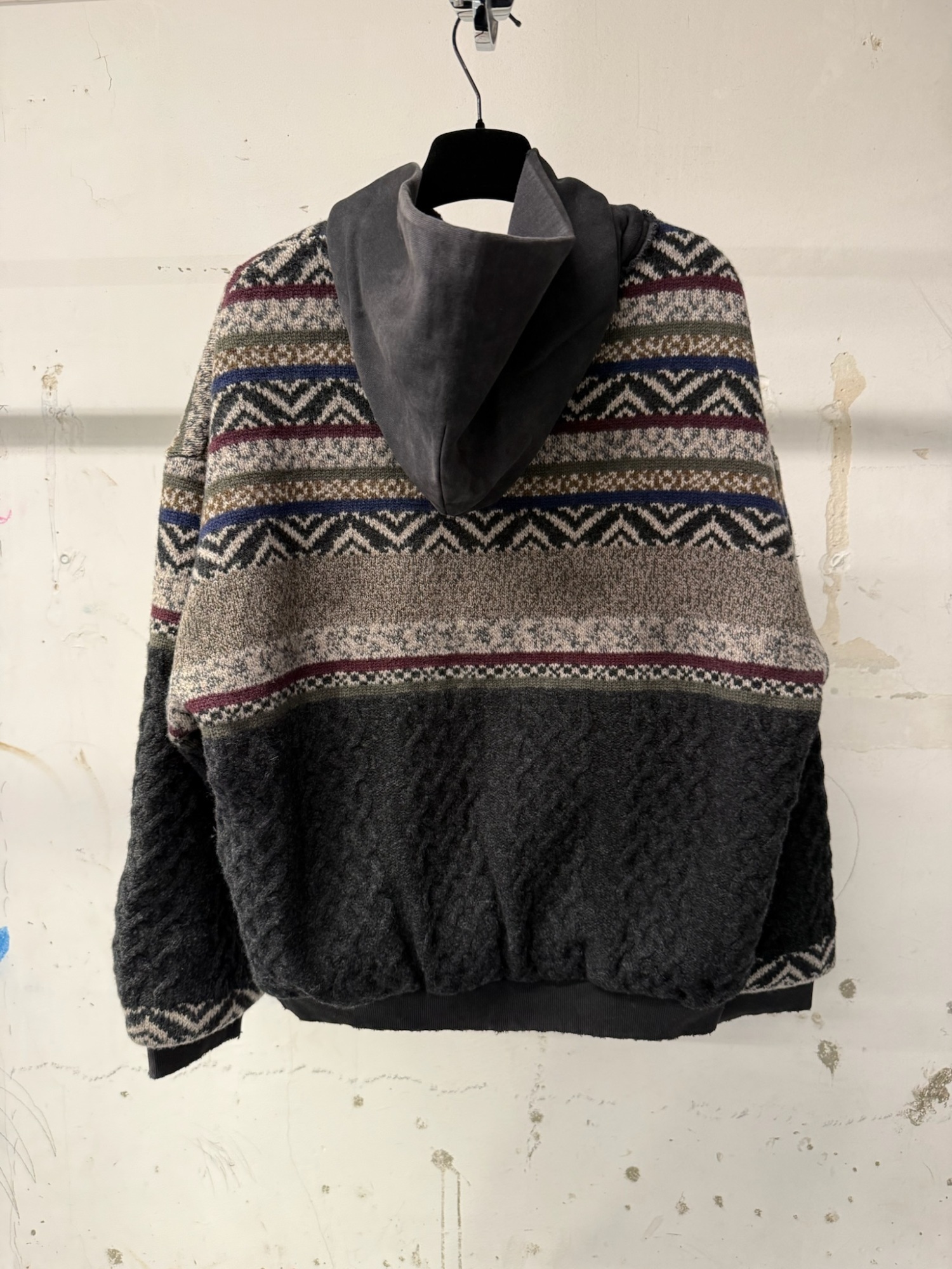 Balenciaga Color-block Zip-up Knitted Sweater In Black