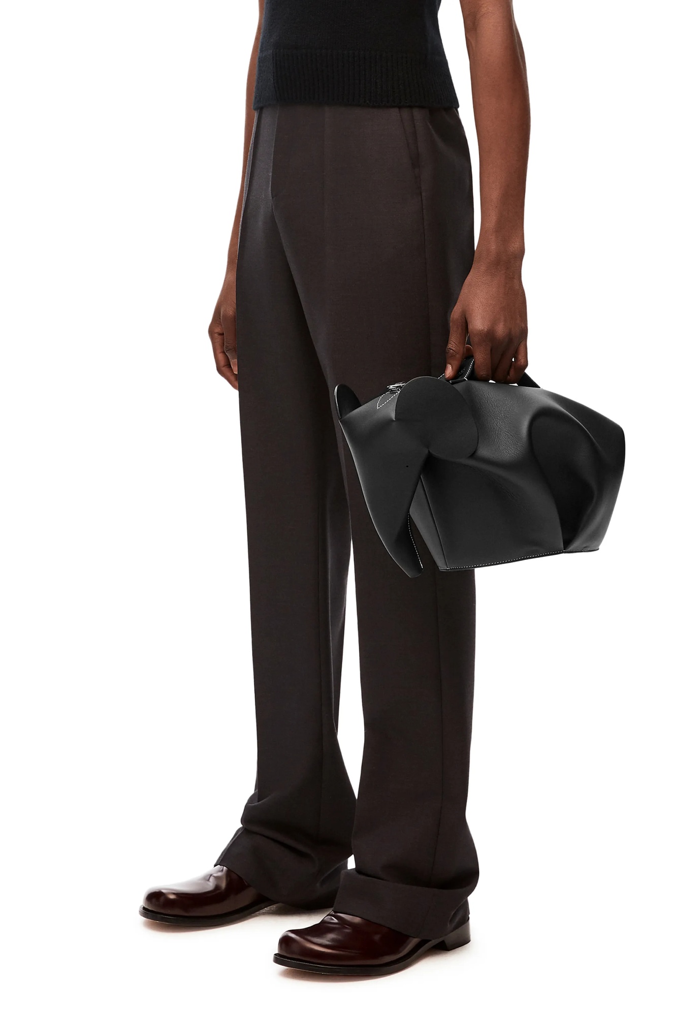 Loewe Large Elephant Bag In Classic Calfskin In Black
