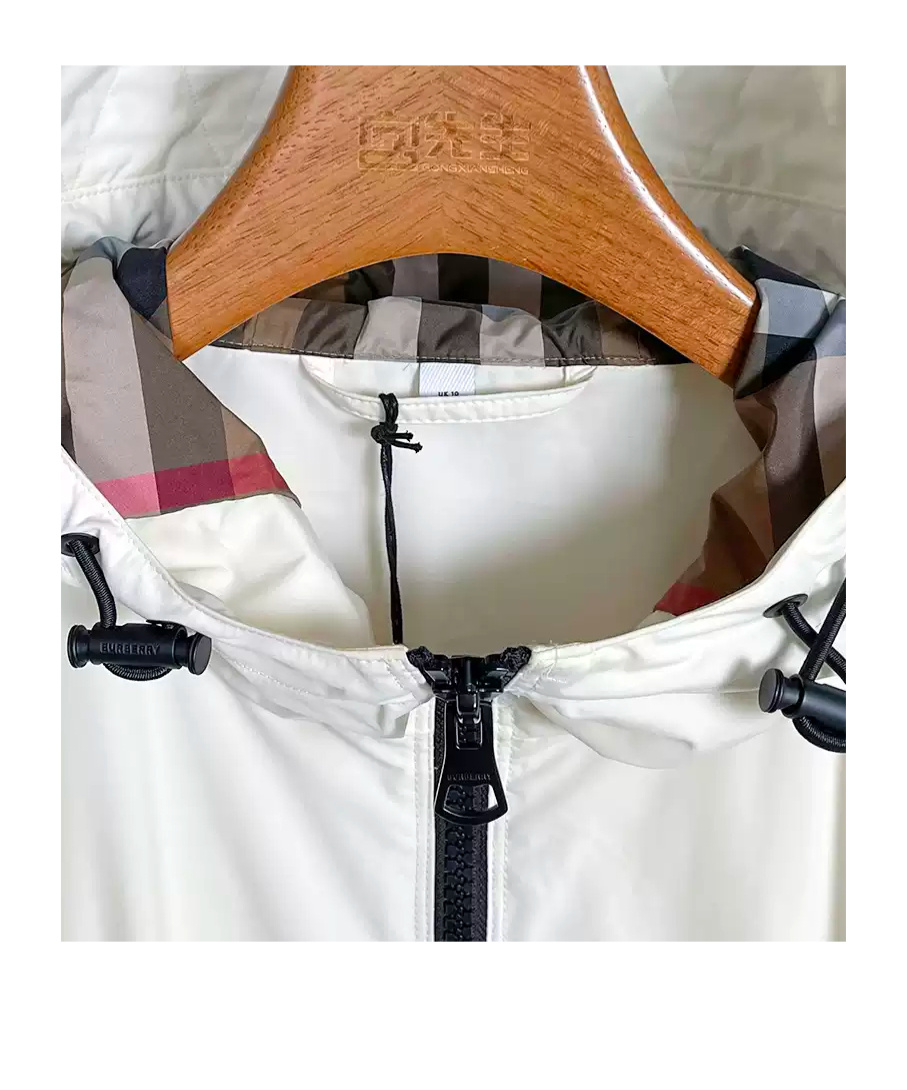 Burberry Long-sleeved Casual Jacket In White