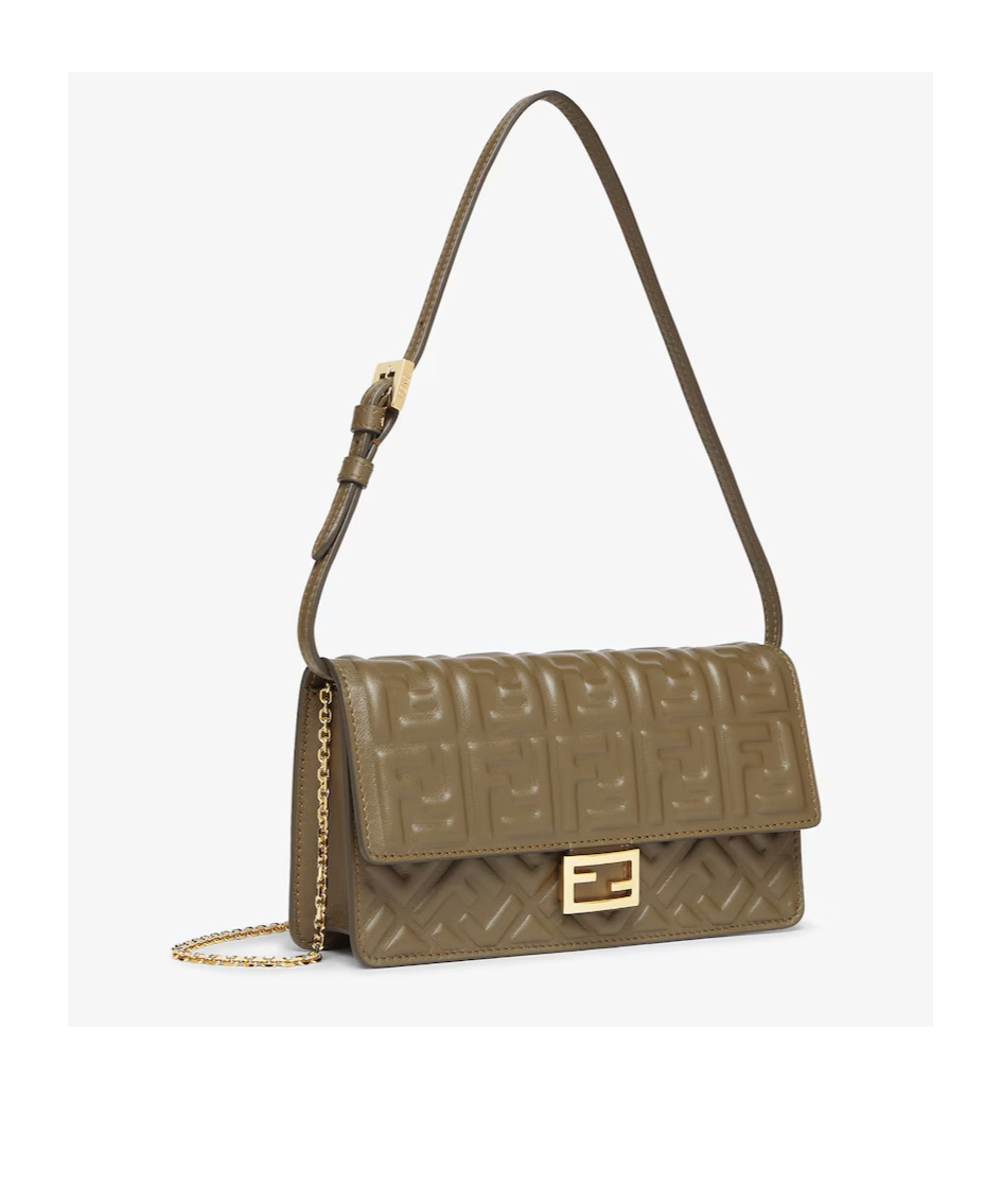 Fendi Wallet On Chain Baguette Shoulder Bag In Green