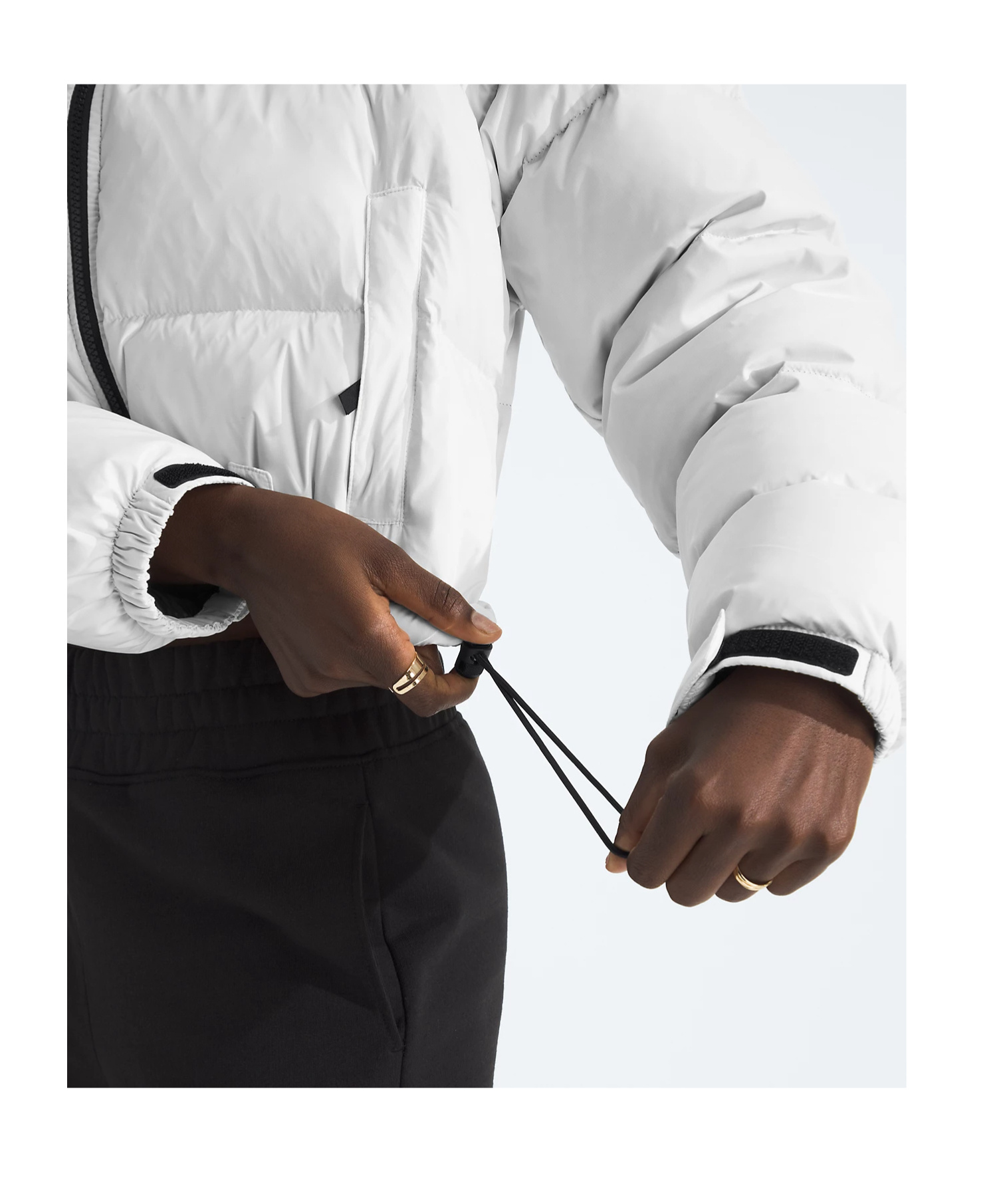 THE NORTH FACE EMBROIDERED PUFFER JACKET 