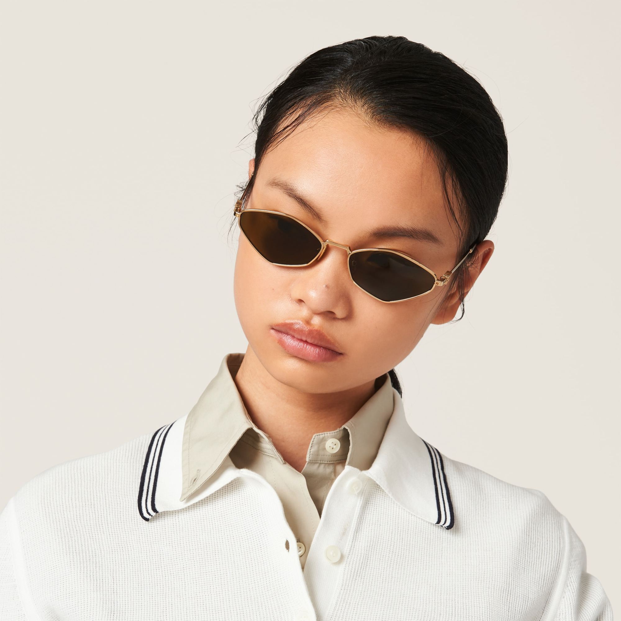 Miu Miu Regard Sunglasses With Irregular Frames In Green