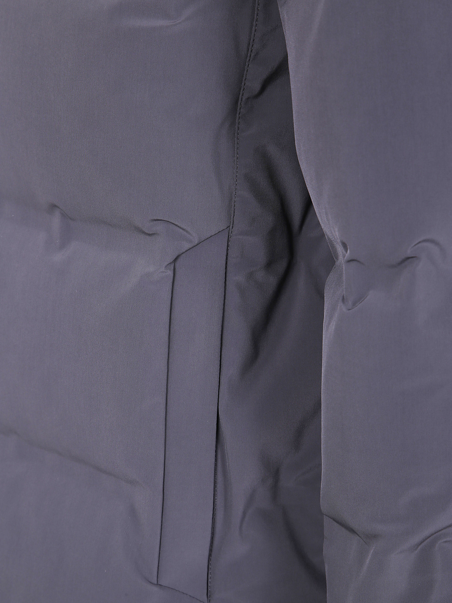 Herno Cropped Jacket With Hood And Pockets In Gray
