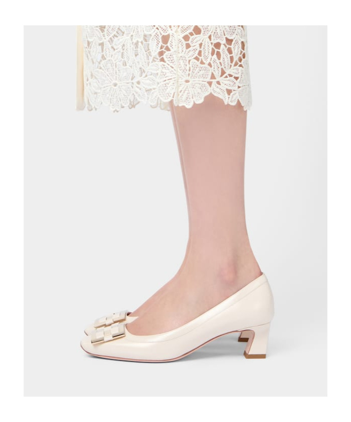 Roger Vivier Belle Vivier 45 Mother-of-pearl Buckle Pumps In Leather In White