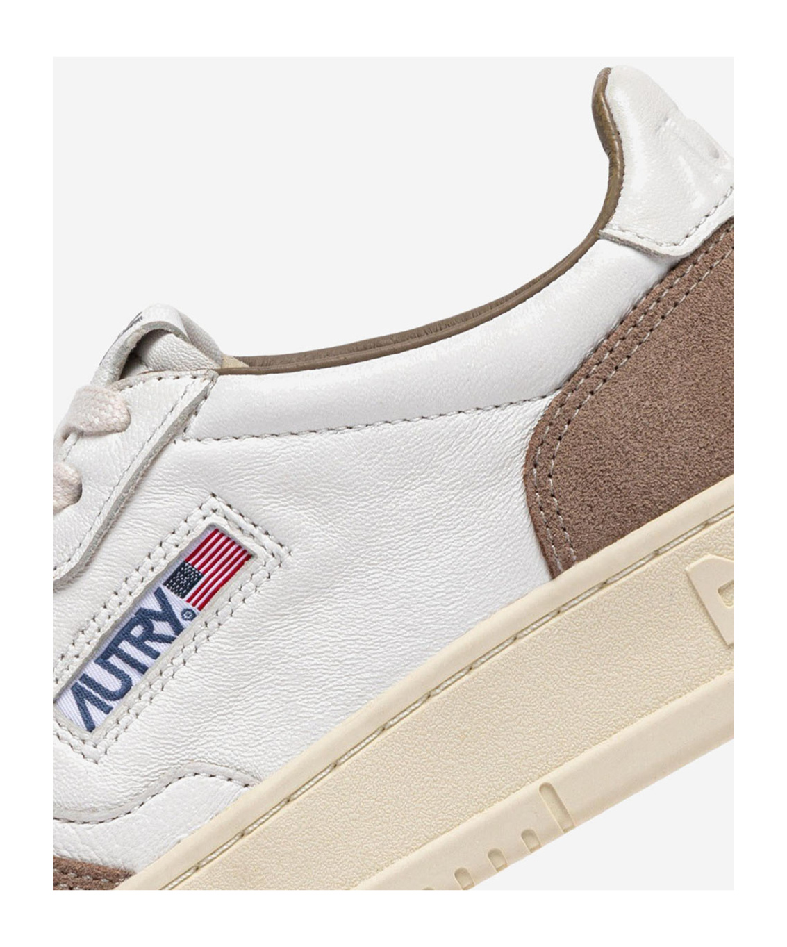 Autry Medialist Low Wom Sneakers In Brown