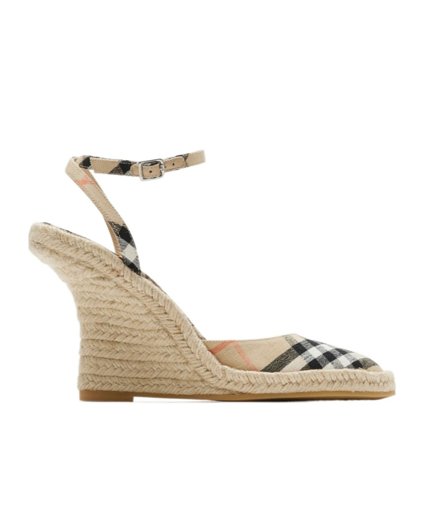 Burberry Check Mews Espadrille Pumps In Sand