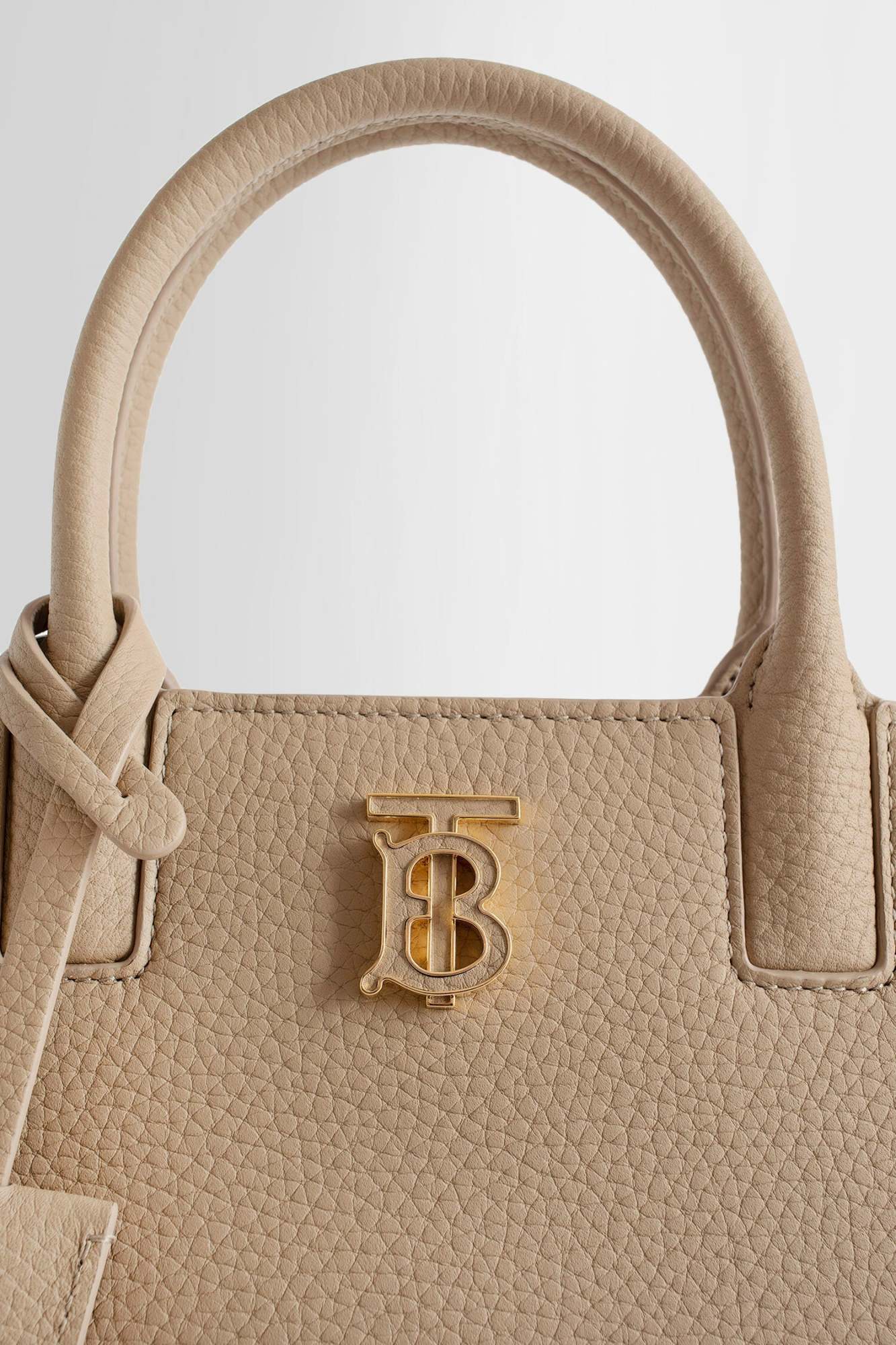 Burberry Frances Leather Tote Bag In Nude