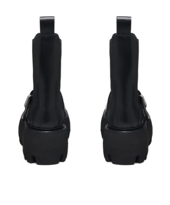 Alexander Mcqueen Ankle Boots With Buckle And Chunky Sole In Black