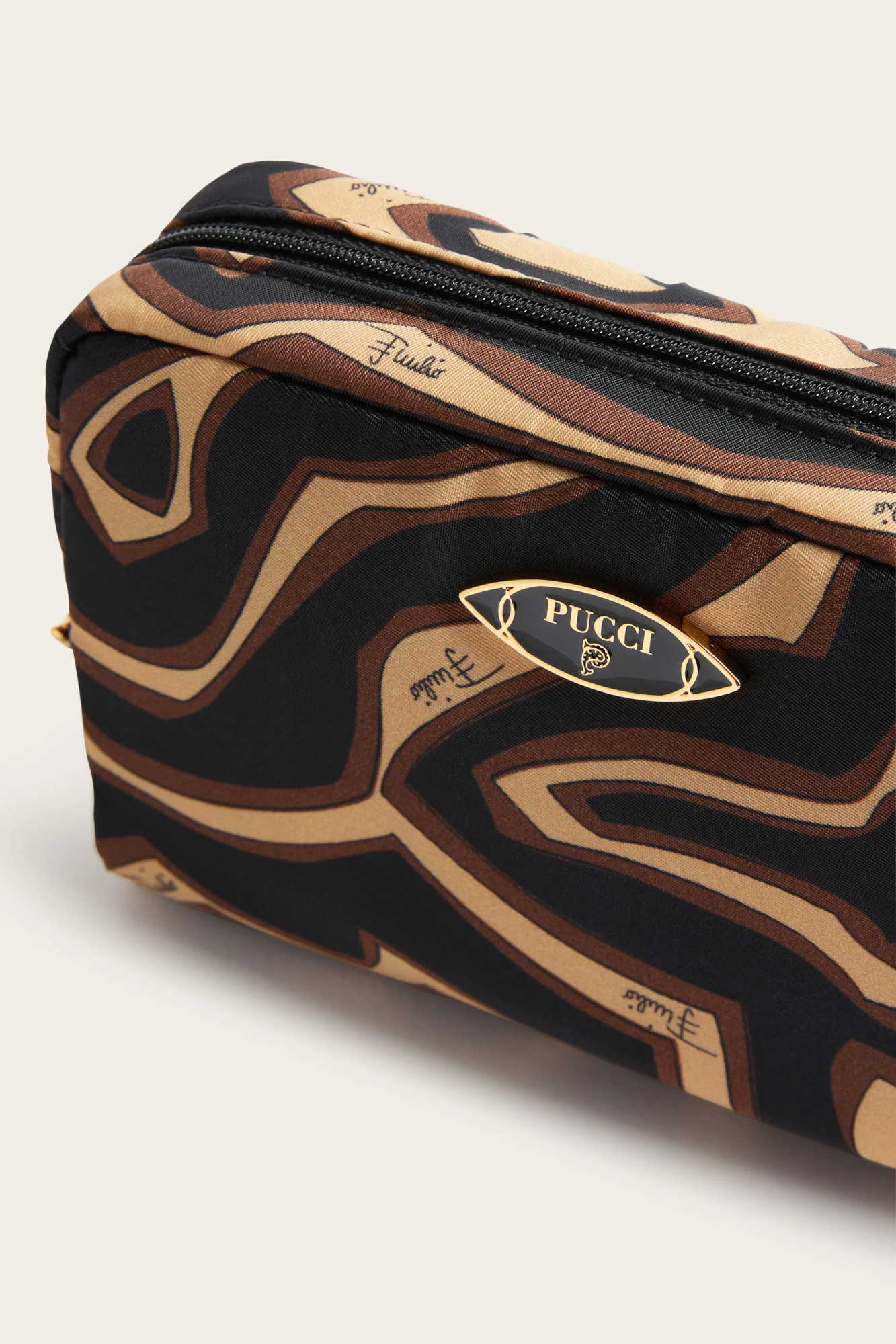Pucci Small Yummy Makeup Bag In Black