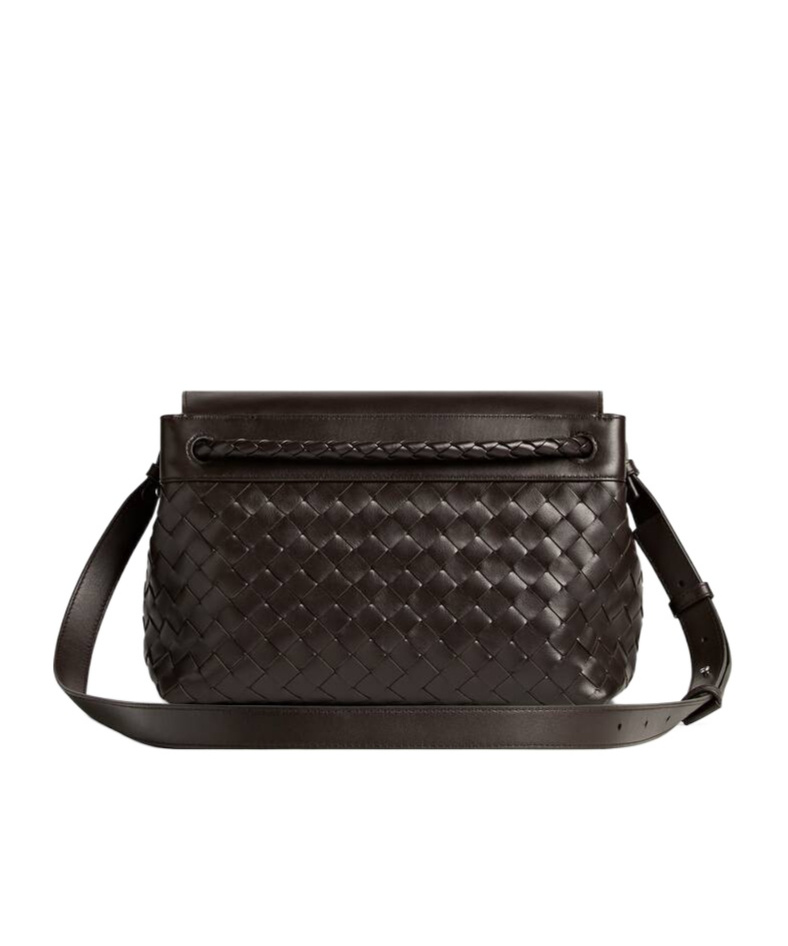 Bottega Veneta Kleine Andiamo Messenger Bag In Black