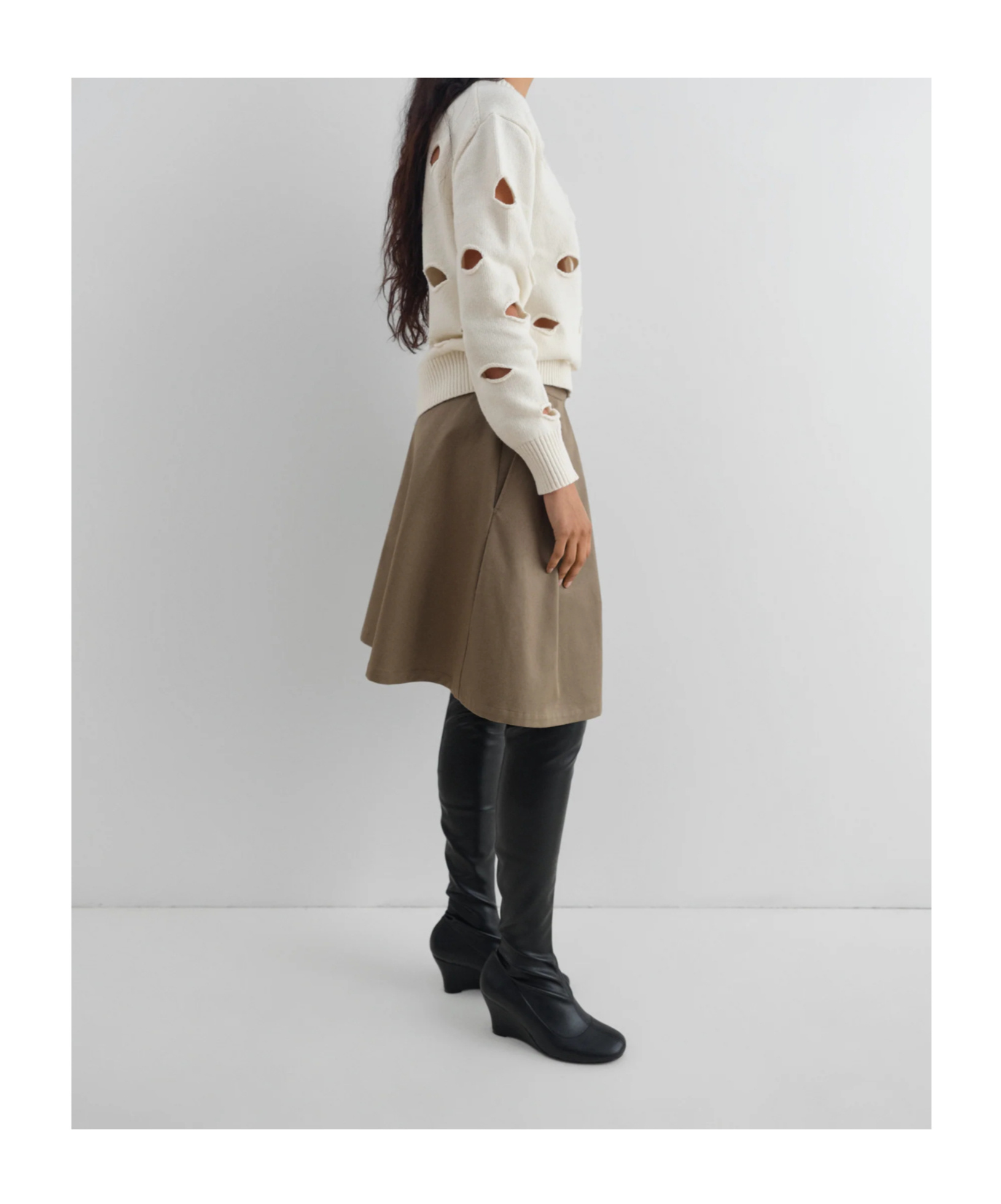 Gimaguas Cut-out Cotton Sweater In Brown
