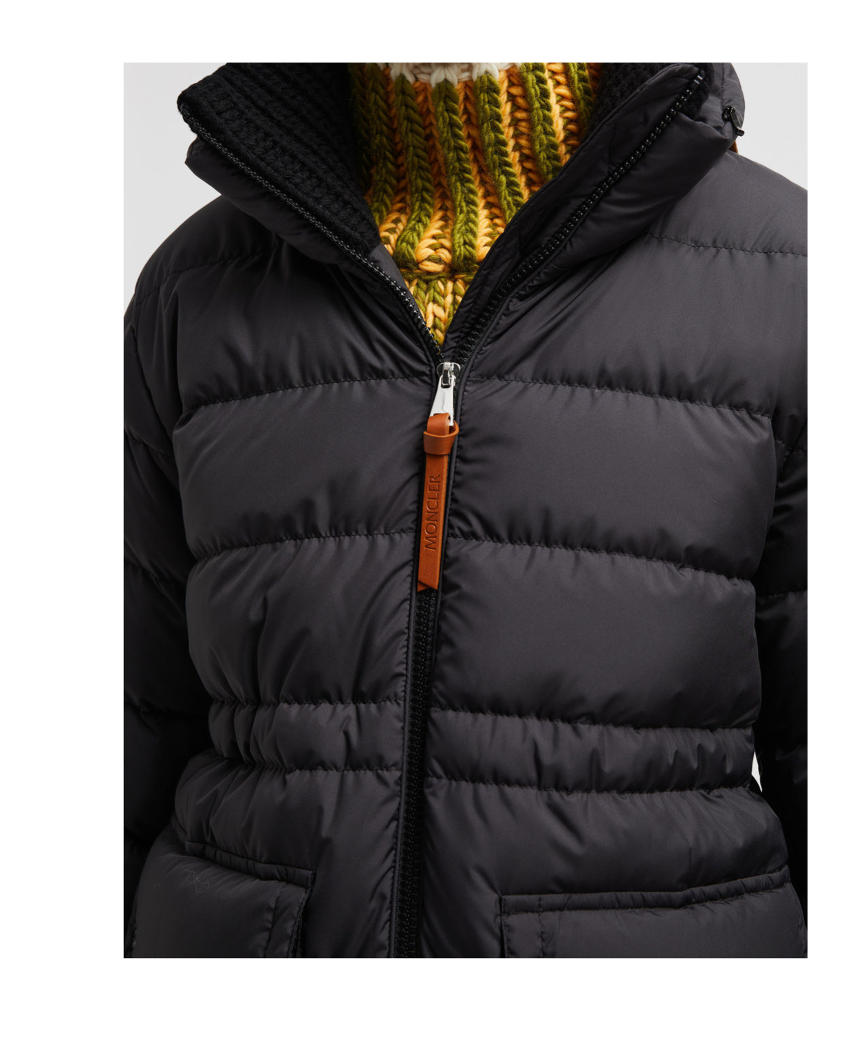 Moncler Baux Short Down Jacket In Black