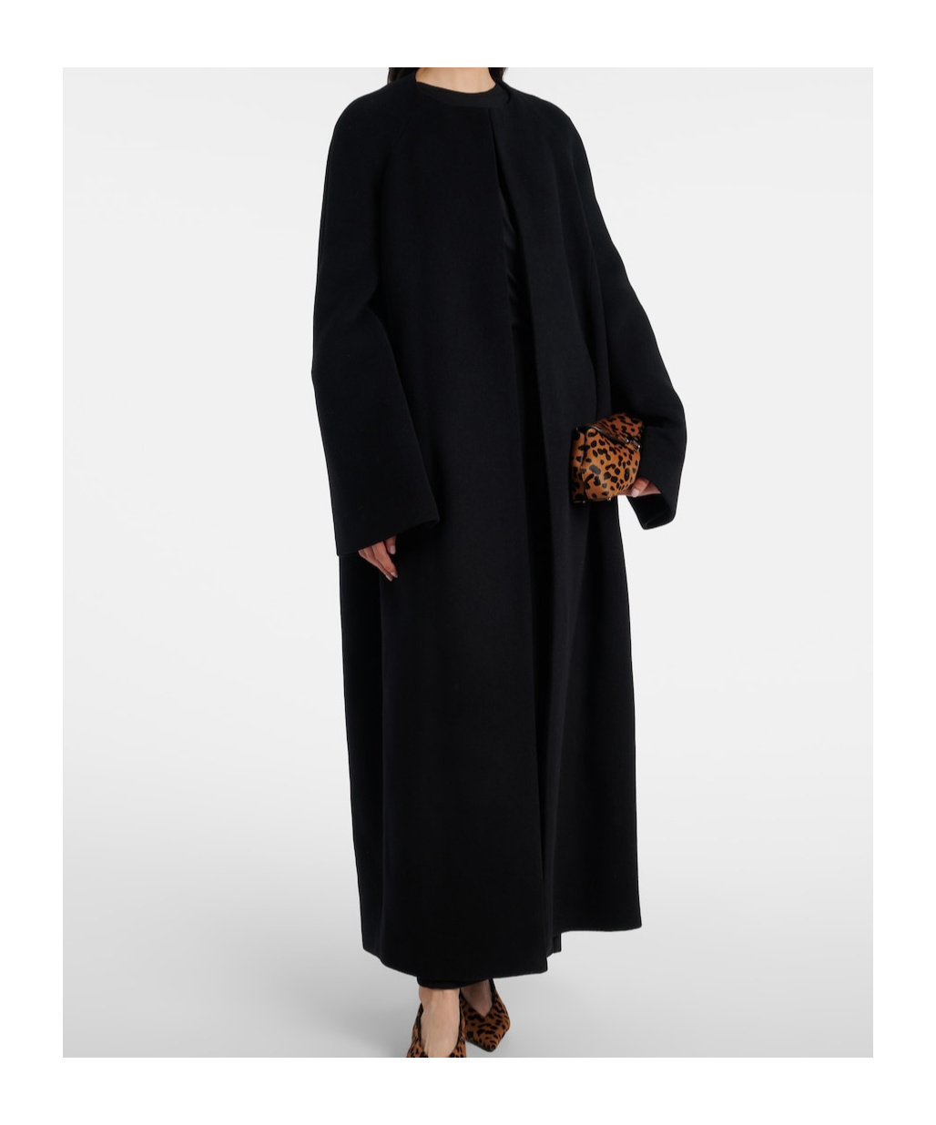 Totême Oversized Wool-blend Coat In Black