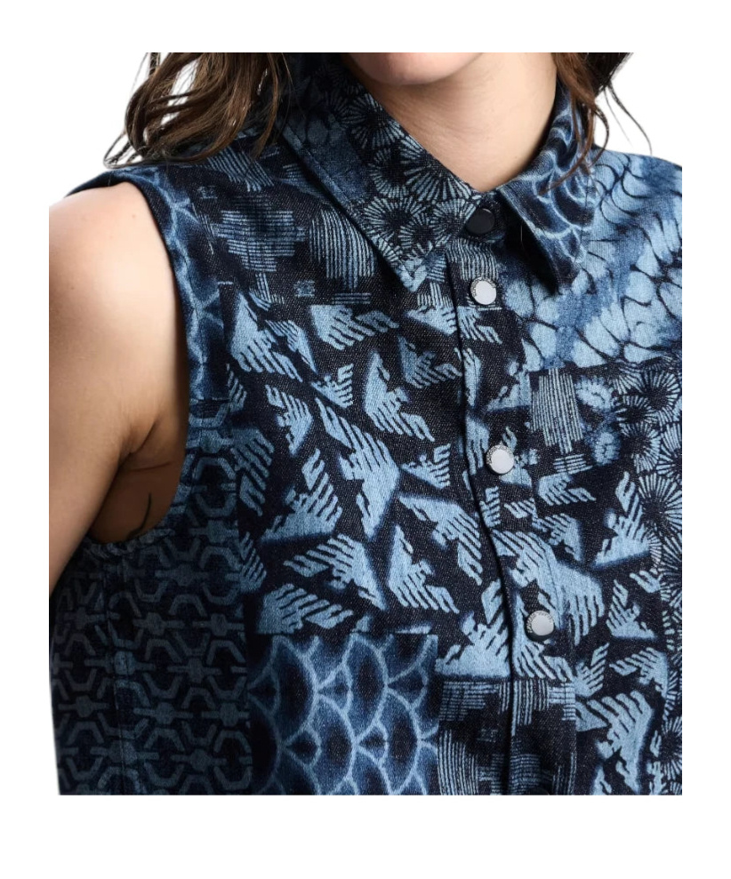 Emporio Armani J77 High-rise Denim Shorts With A Printed Sash In Blue
