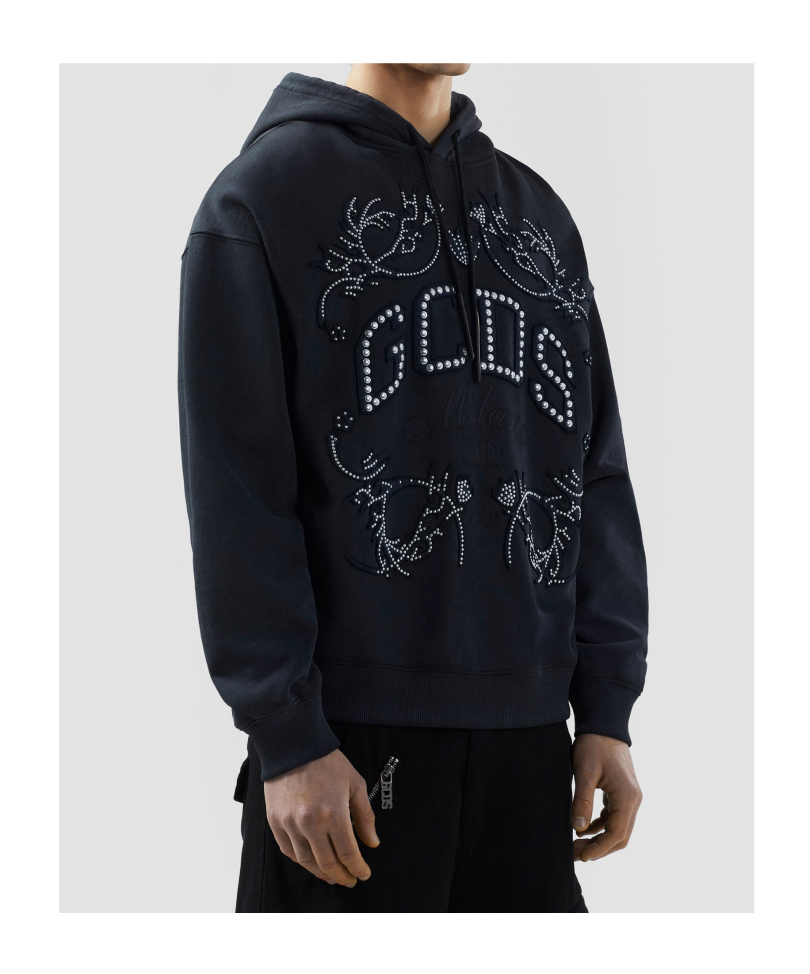 Gcds Logo-patch Hoodie In Black