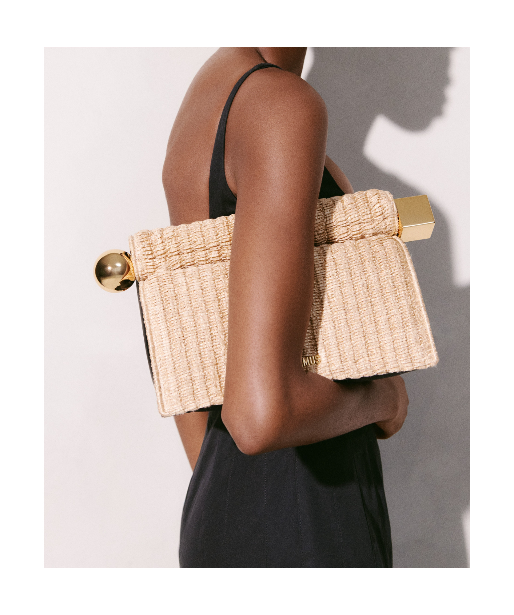 Jacquemus Woven La Pochette Clutch Bag In Nude