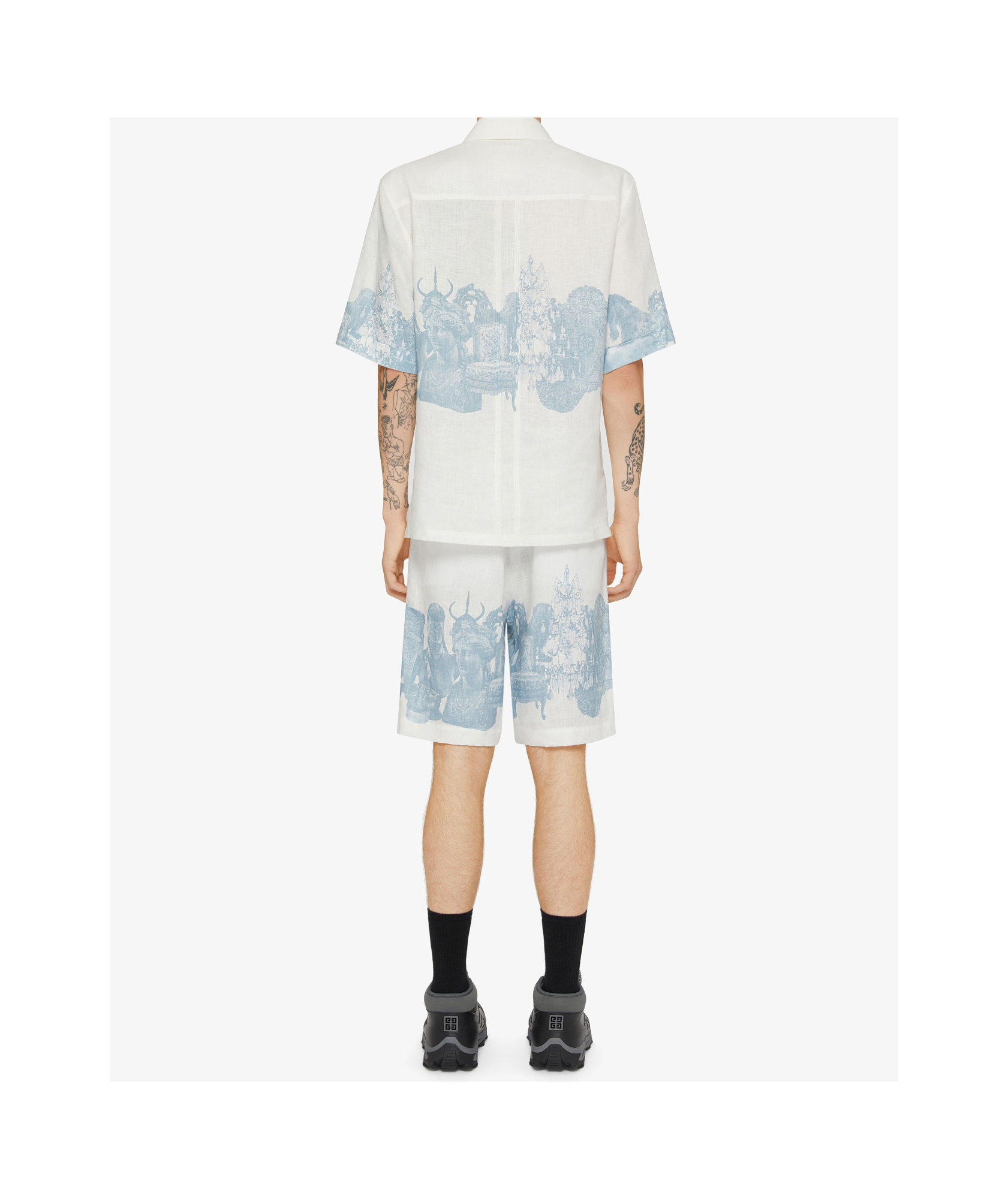 Givenchy Bermuda Shorts In Linen With Hubert Objects Print In White