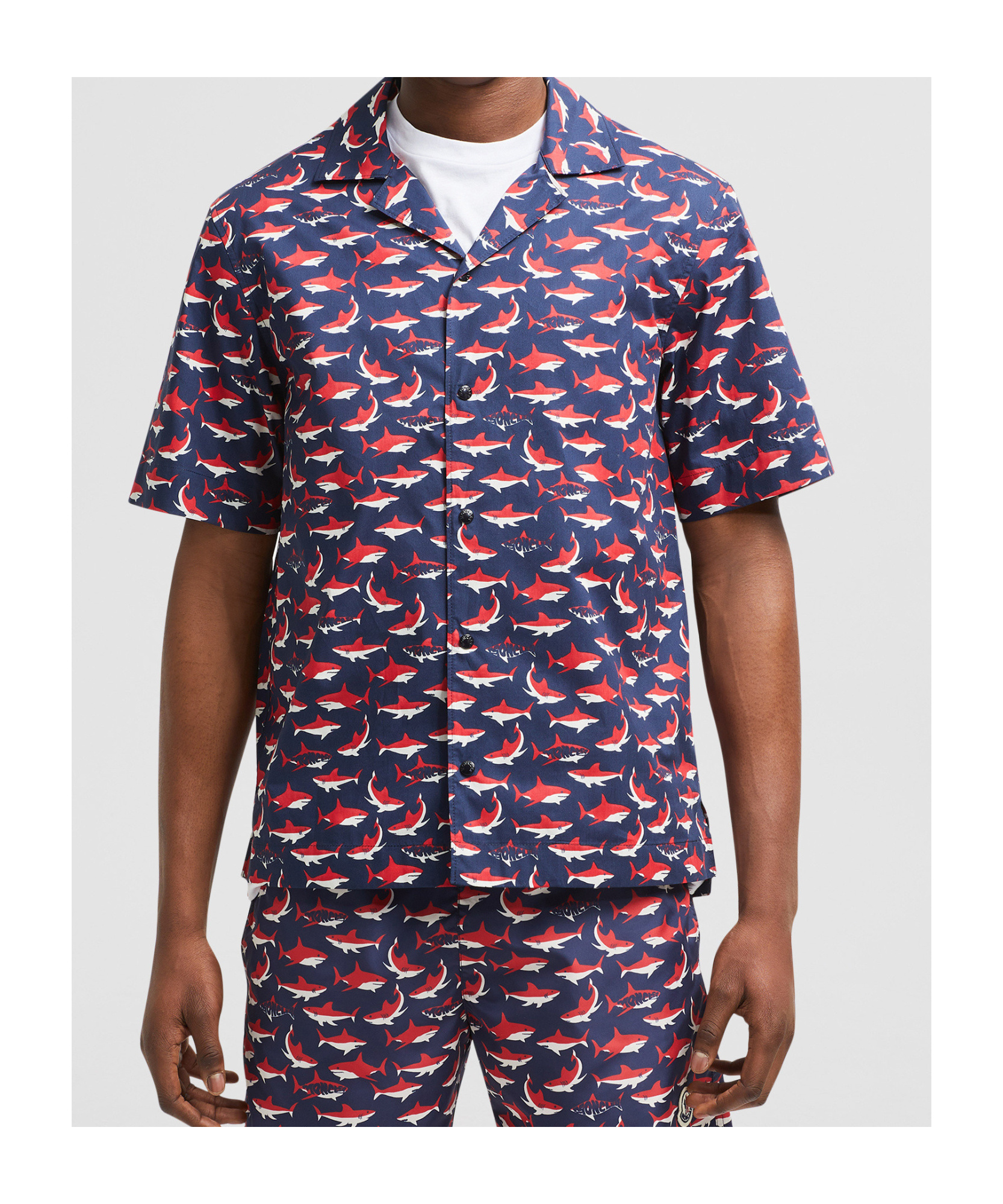 Moncler Chemise À Manches Courtes En Coton À Imprimé Requin In White  Blue  Red