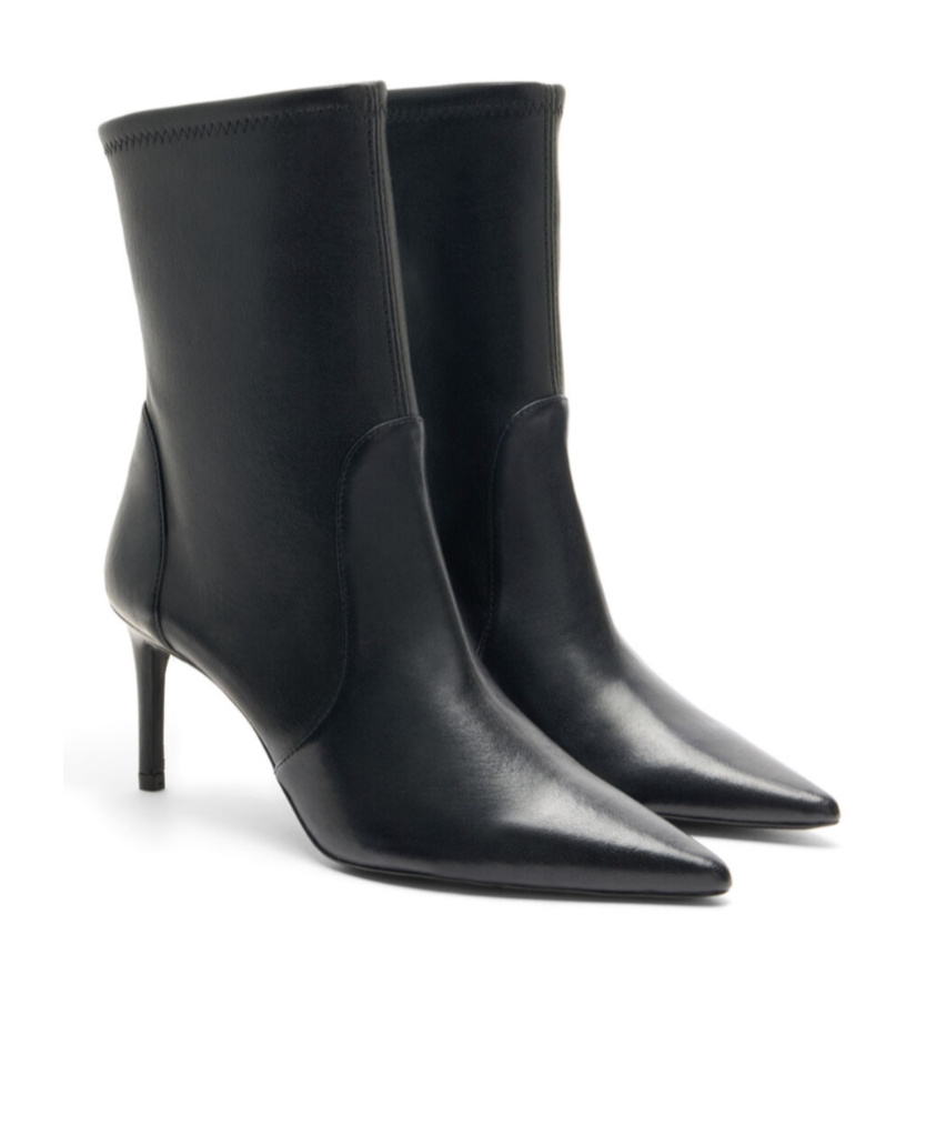STUART WEITZMAN POINTED SHORT BOOTS