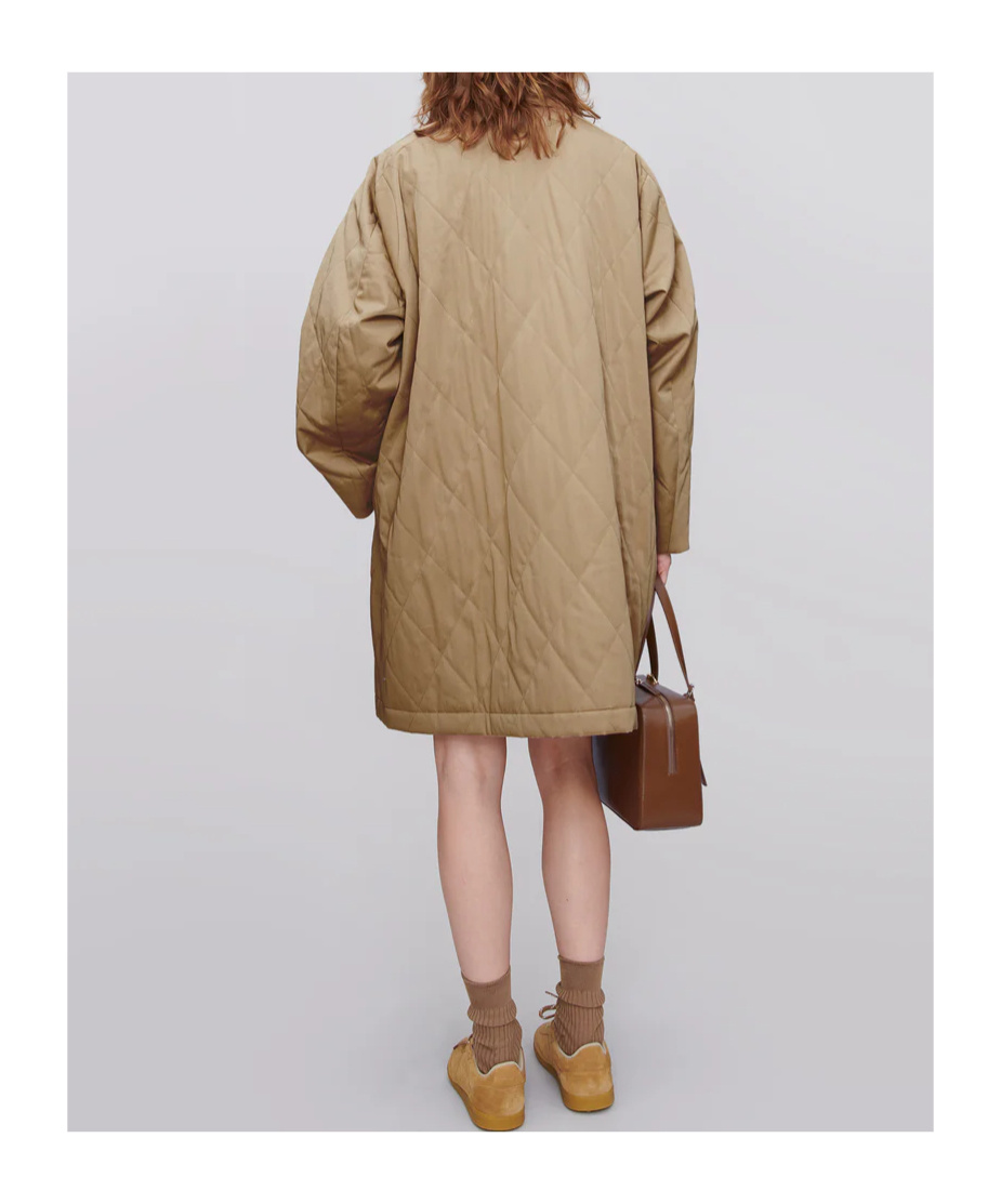 Apc Malia Quilted Buttoned Coat In Brown