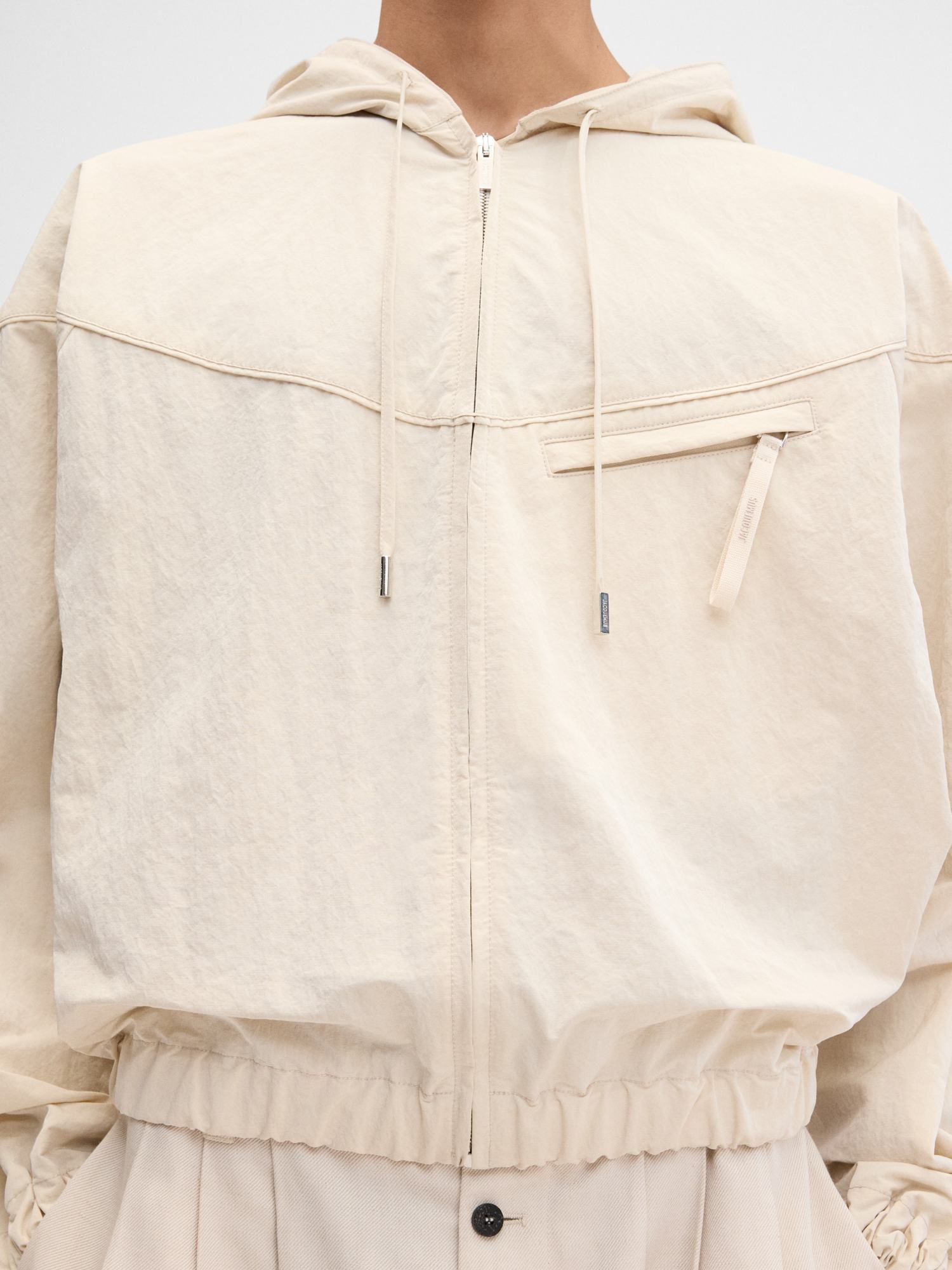 Jacquemus The Bateau Zip-up Windbreaker Jacket In Nude