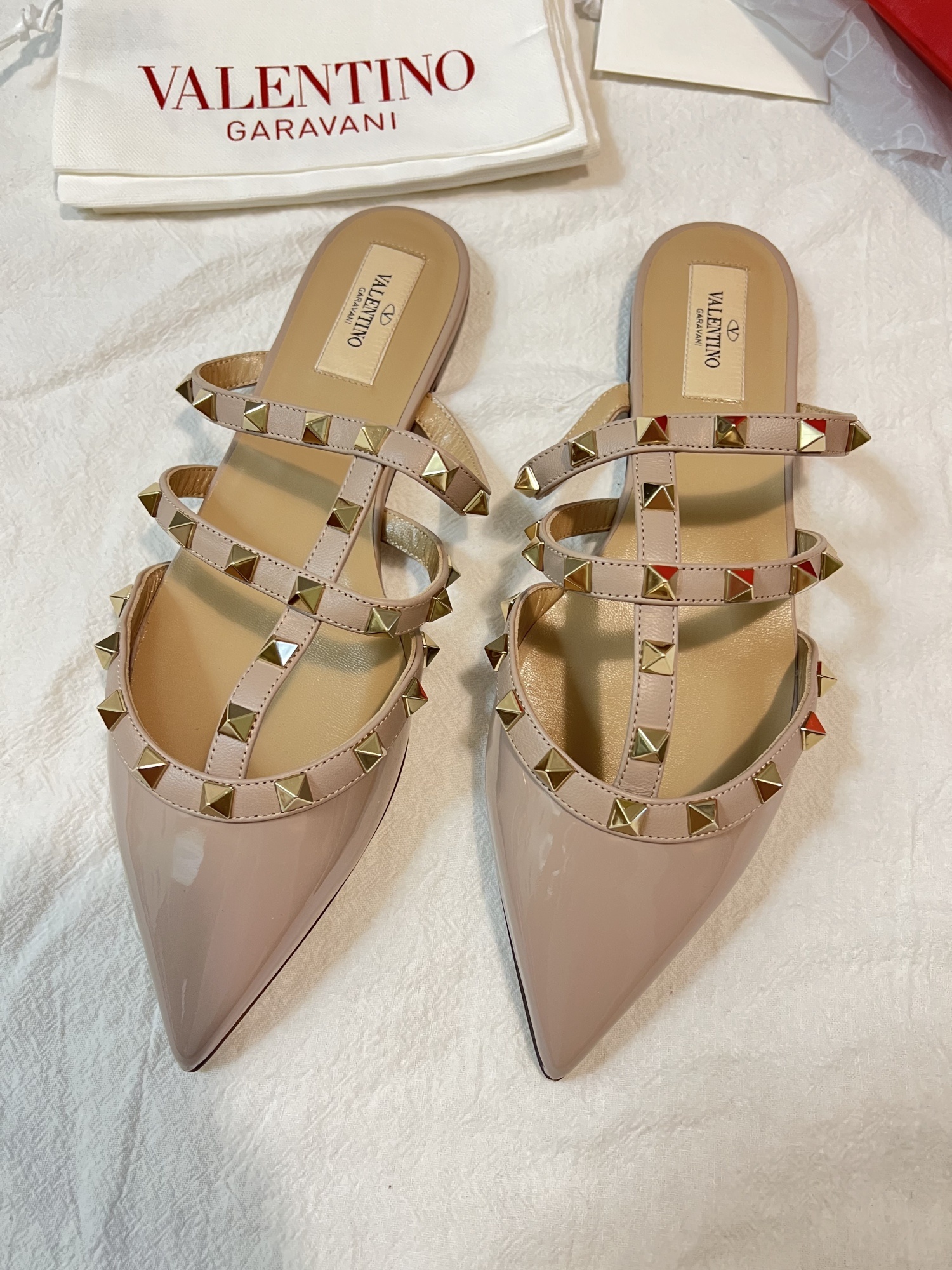 Shop Valentino Rockstud Patent-leather Mule In Nude