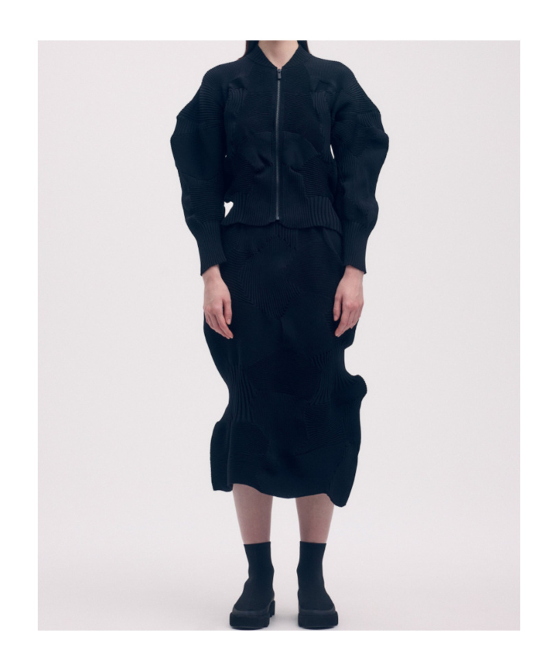 Issey Miyake Kone Kone Cardigan In Black