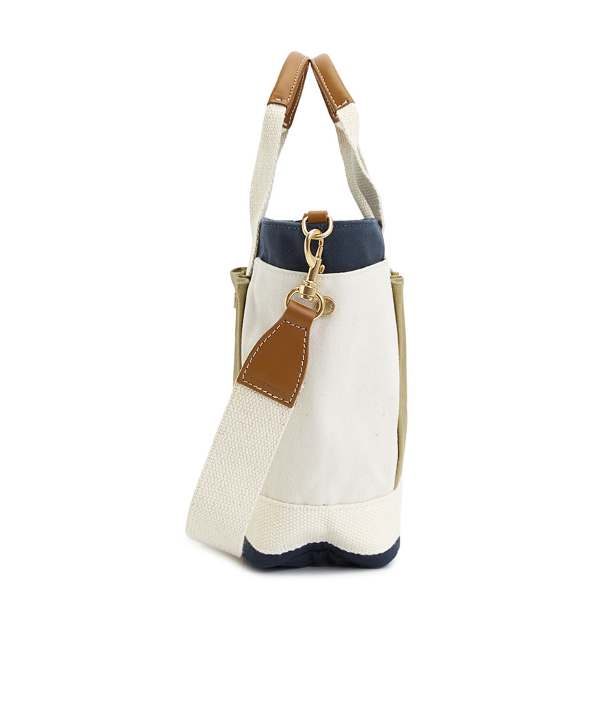 Vanessa Bruno Logo Multi-pocket Shoulder Bag In White