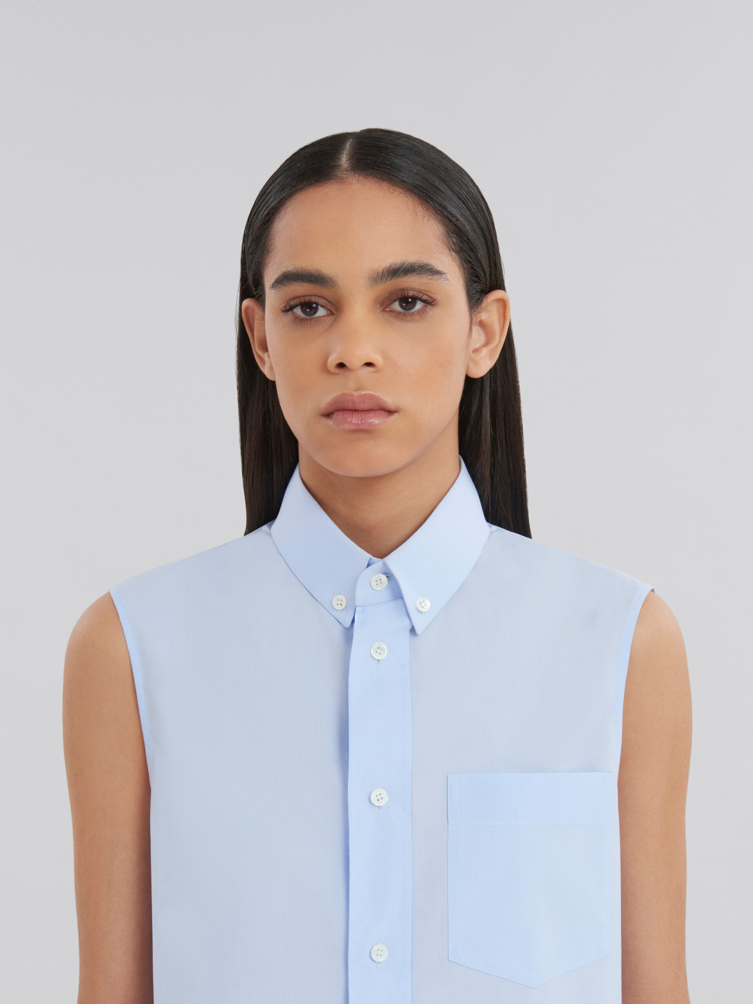 Marni Long Sleeved Buttoned Cropped Shirt In Blue