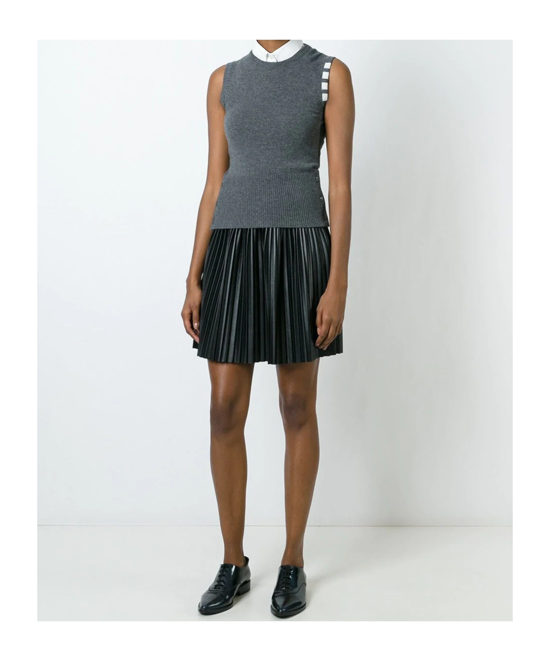Thom Browne Sleeveless Crew Neck Shell Top With 4-bar Stripe In Medium Grey Cashmere