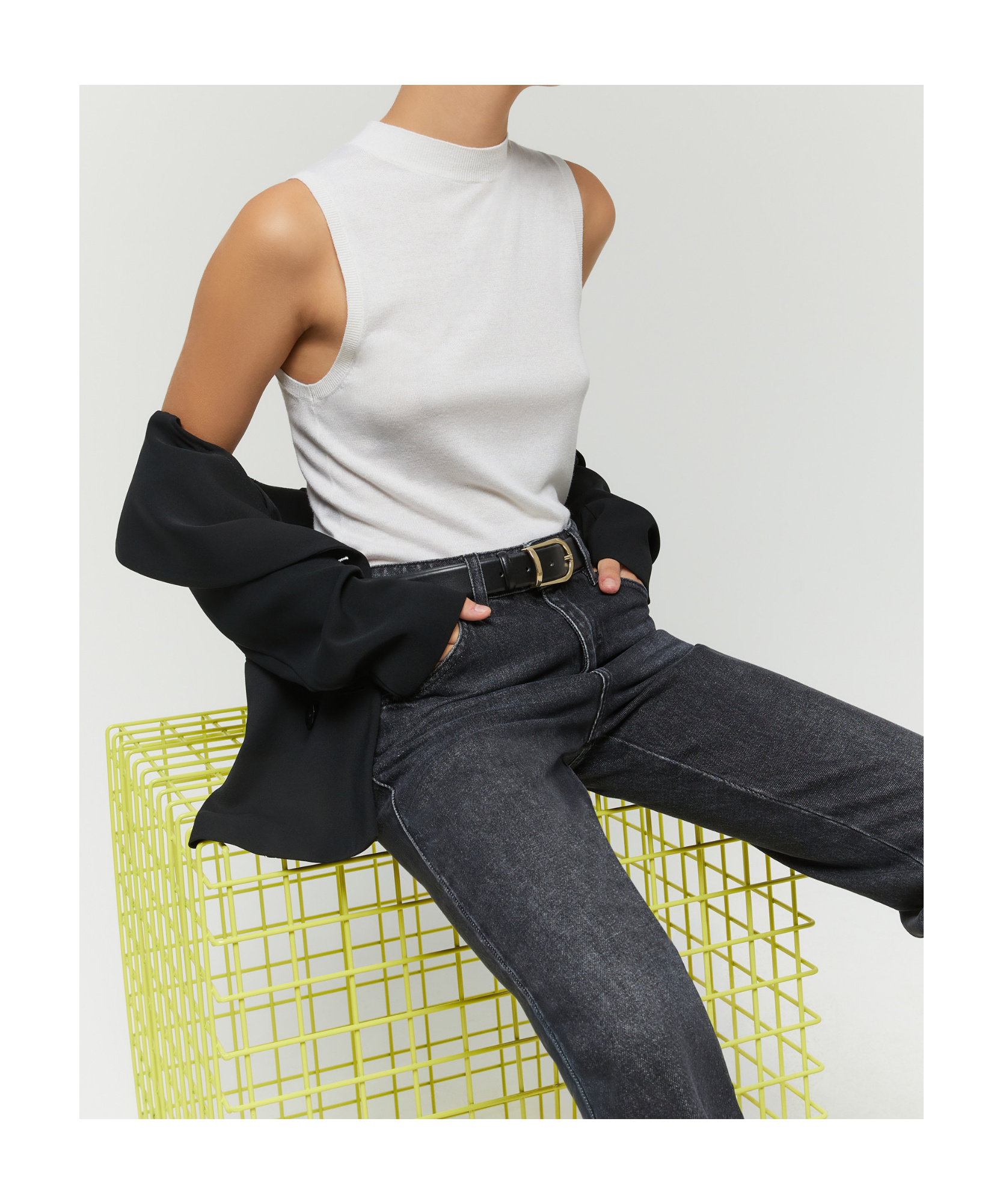Iblues Simple Blended Vest In White