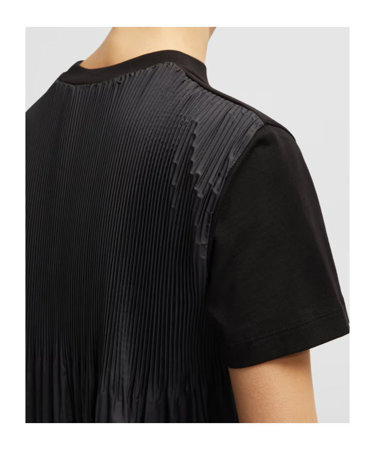 Moncler Pleated T-shirt In Black