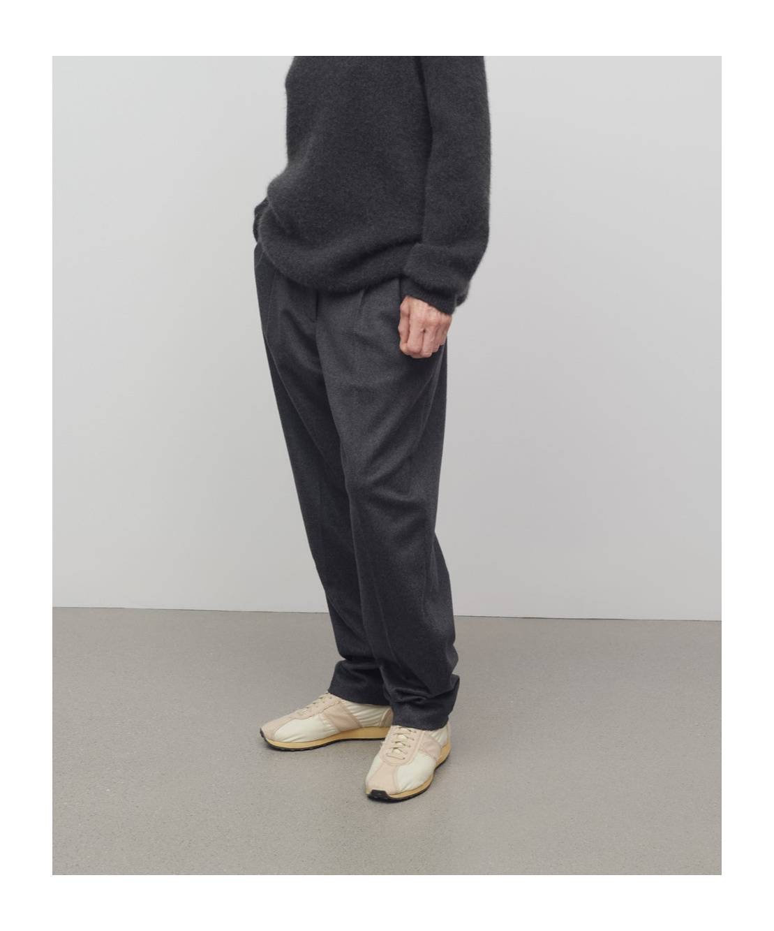 The Row Richelle Trousers In Black