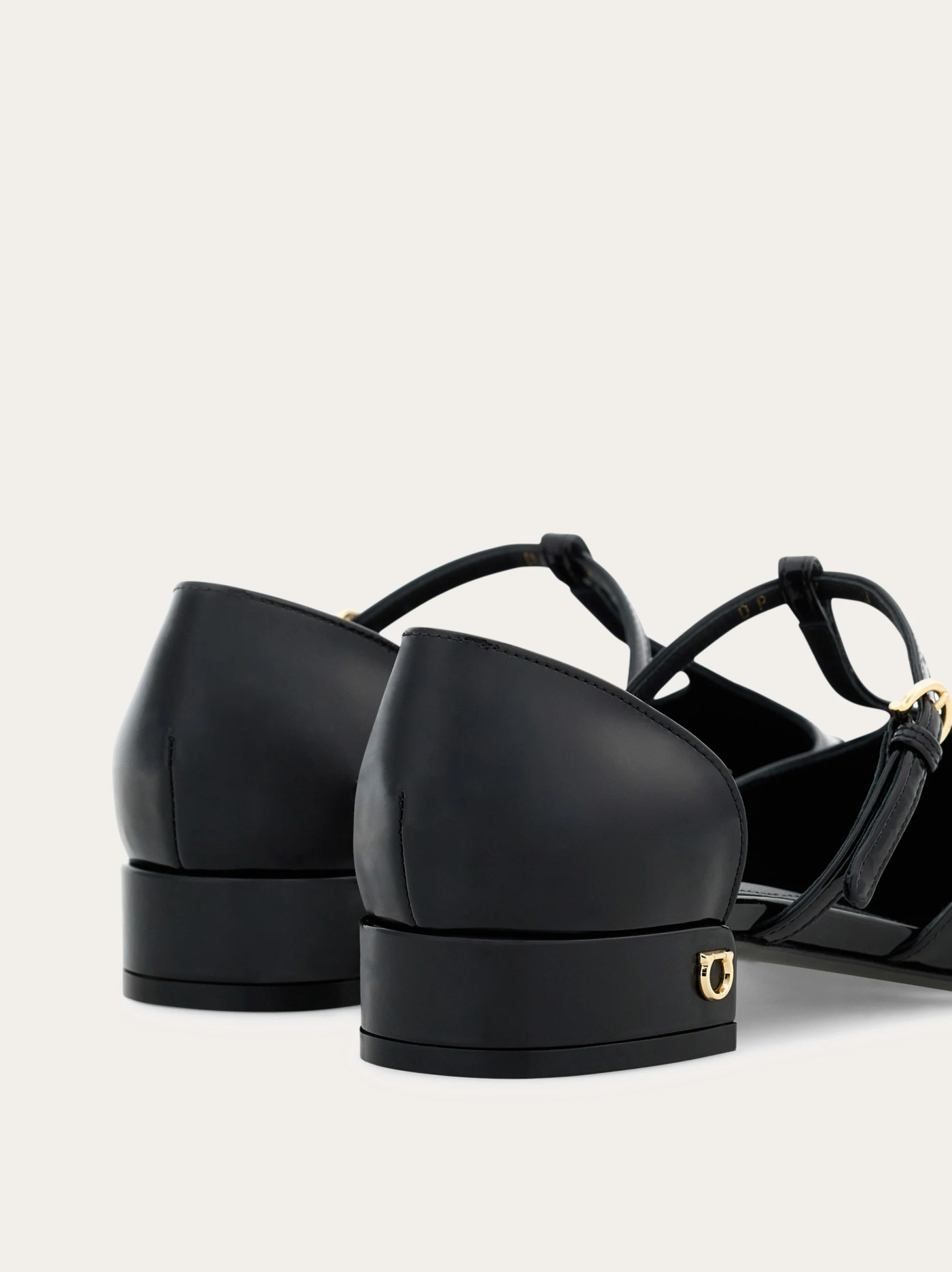 Ferragamo Linette Leather T-strap Ballerina Flats In Black