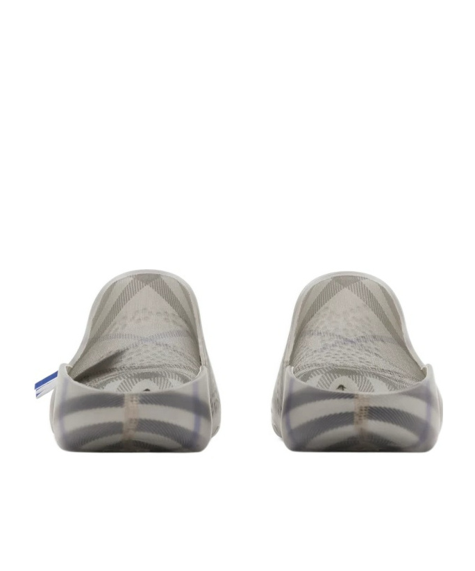 Burberry Checked-lining Stingray Rubber Clogs In Gray