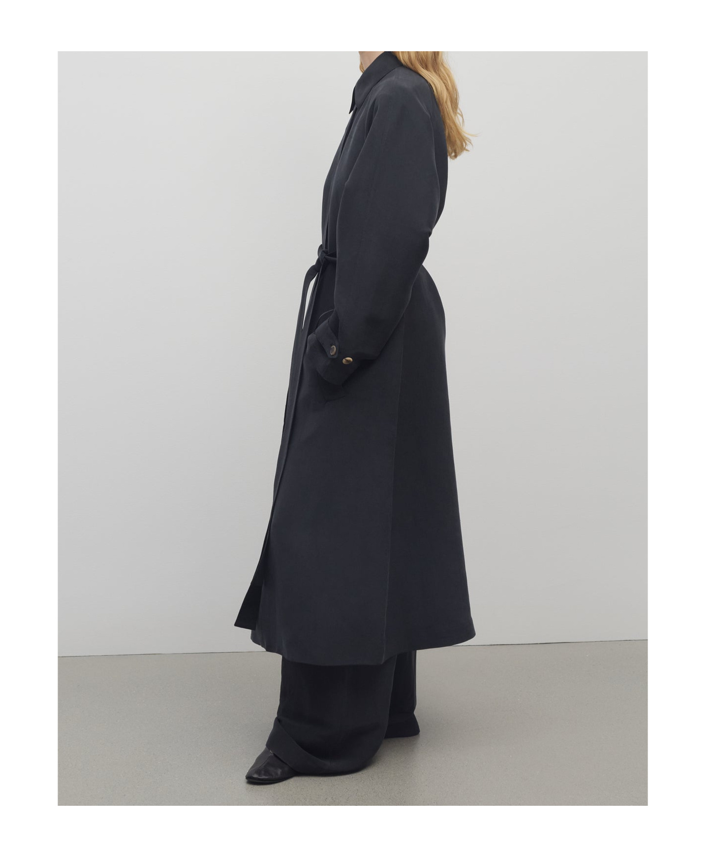 The Row Long Sleeve Coat In Black