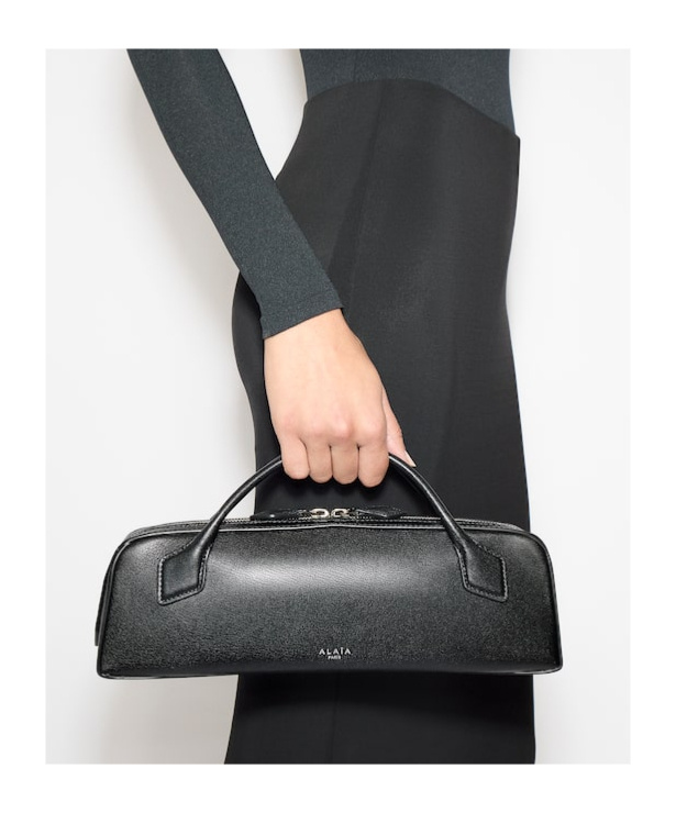 Alaïa Le Teckel Top-handle Bag In Grained Leather In Black
